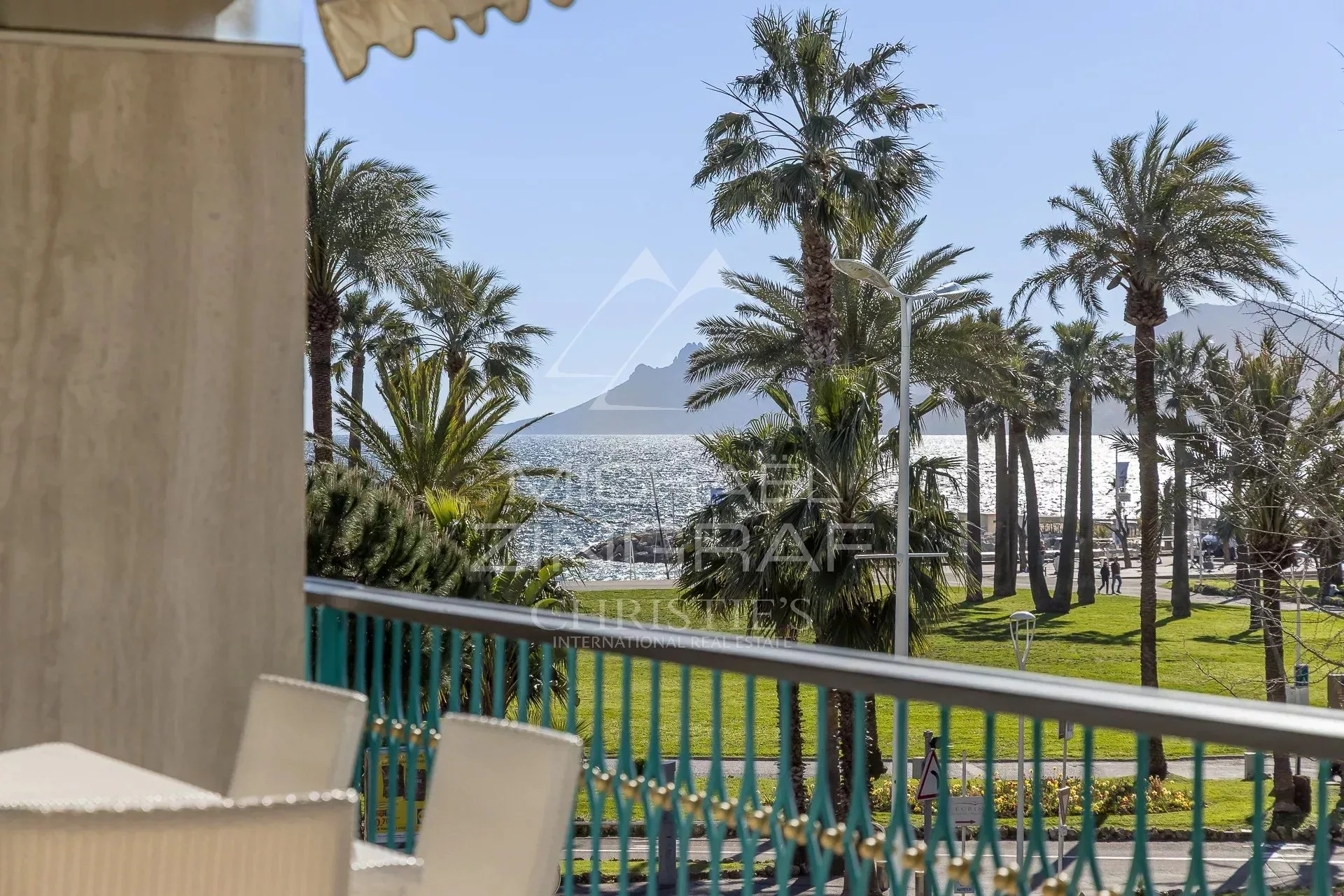 CANNES - CROISETTE – APPARTEMENT D'EXCEPTION - 15