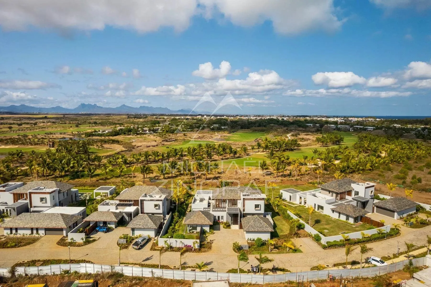 Opportunité exceptionnelle – Villa Fairway 5 suites au sein du domaine de golf de Mont Choisy - 7
