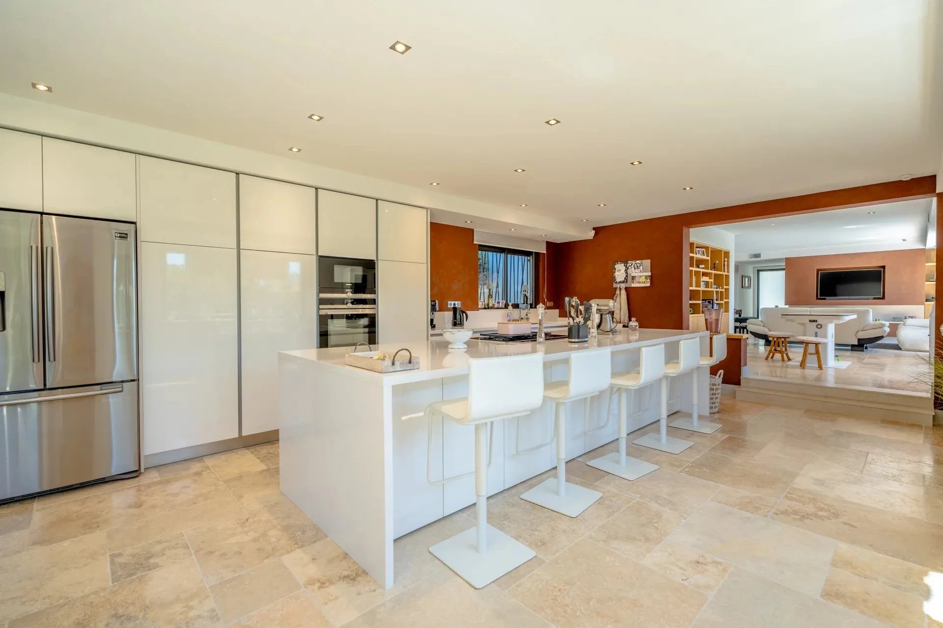 Villa de standing avec prestations haut de gamme et espaces bien-être - 7