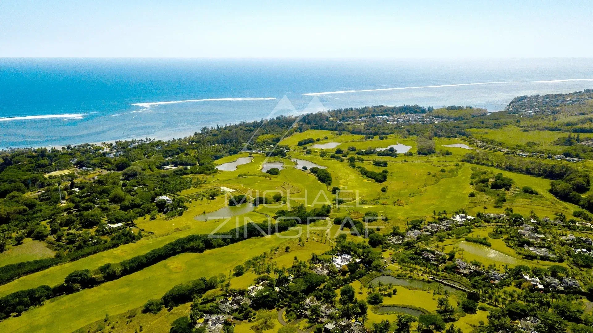 Luxe et Sérénité au Cœur du Plus Beau Domaine Golfique de Maurice - 8