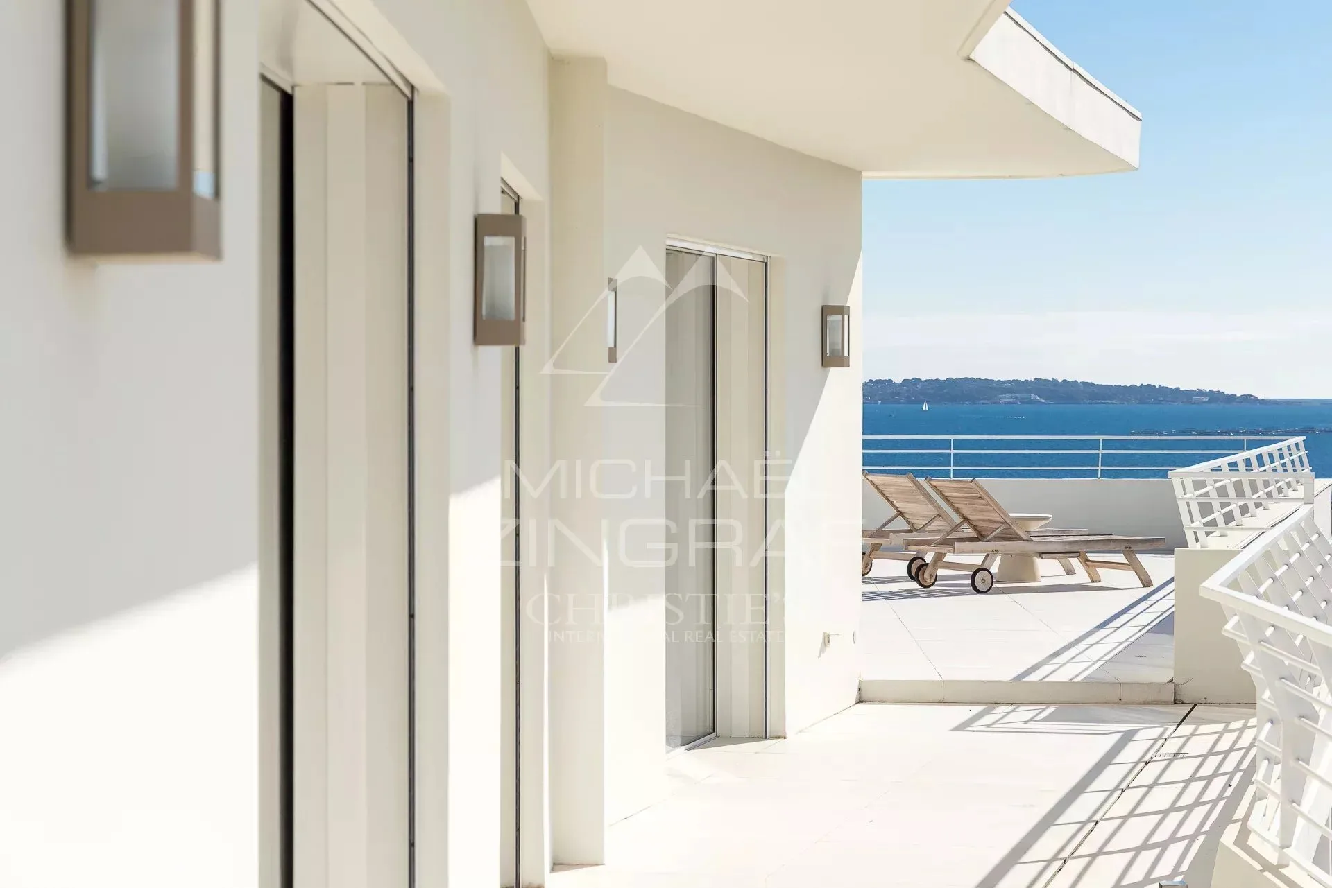 Cannes – Croisette – Penthouse d’exception avec toit-terrasse et vue mer panoramique - 8