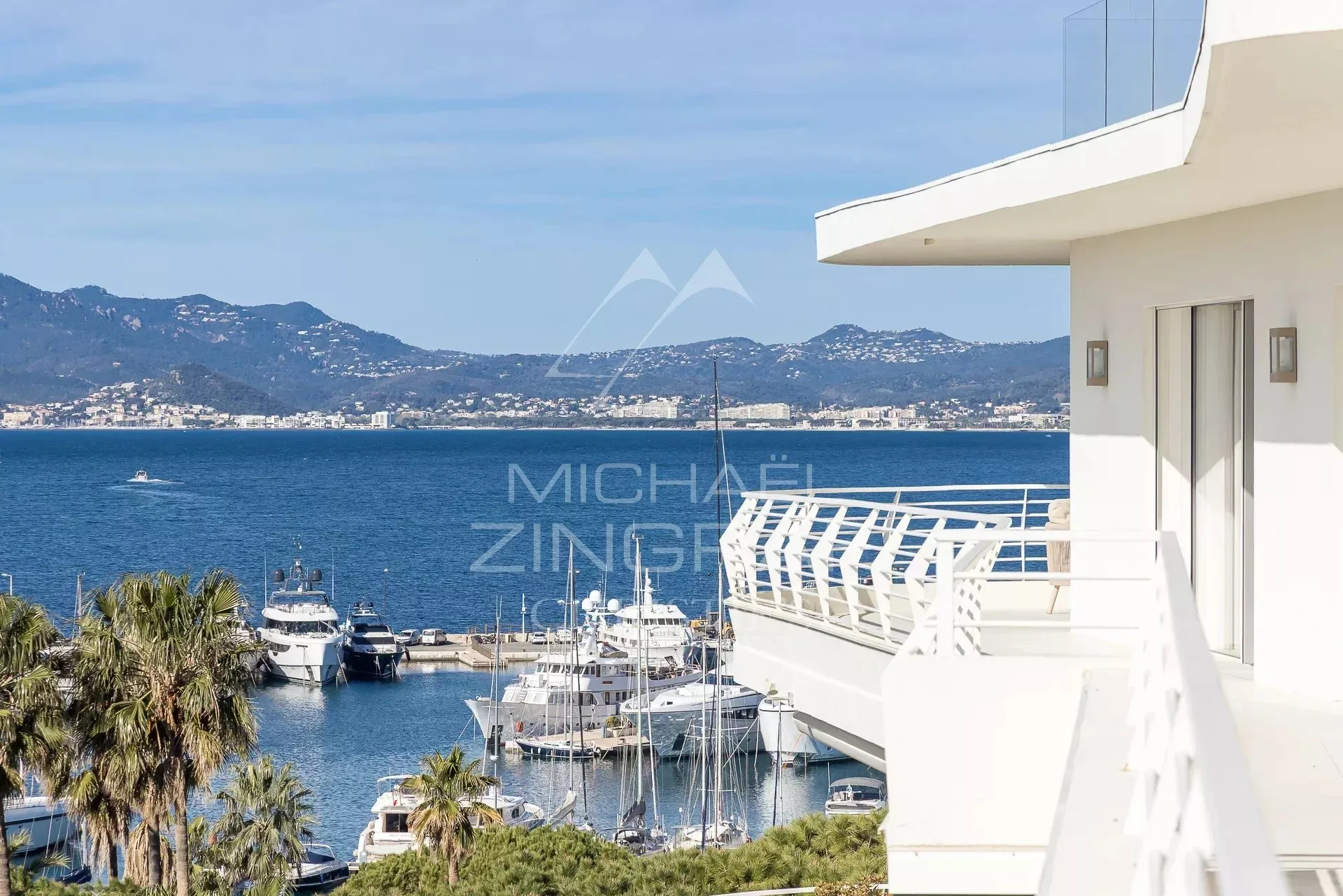 Cannes – Croisette – Penthouse d’exception avec toit-terrasse et vue mer panoramique - 2