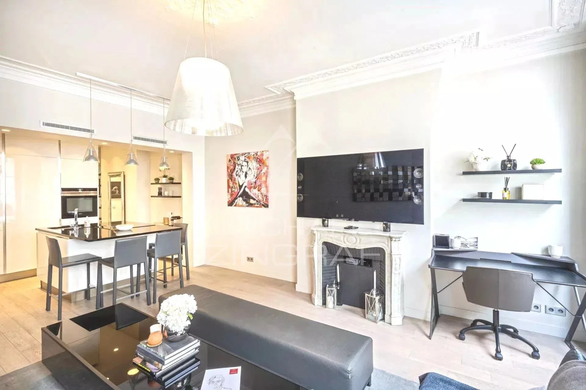 Exclusivité - Rue Saint Honoré - 2 pièces - Parfait état - Clim - 5