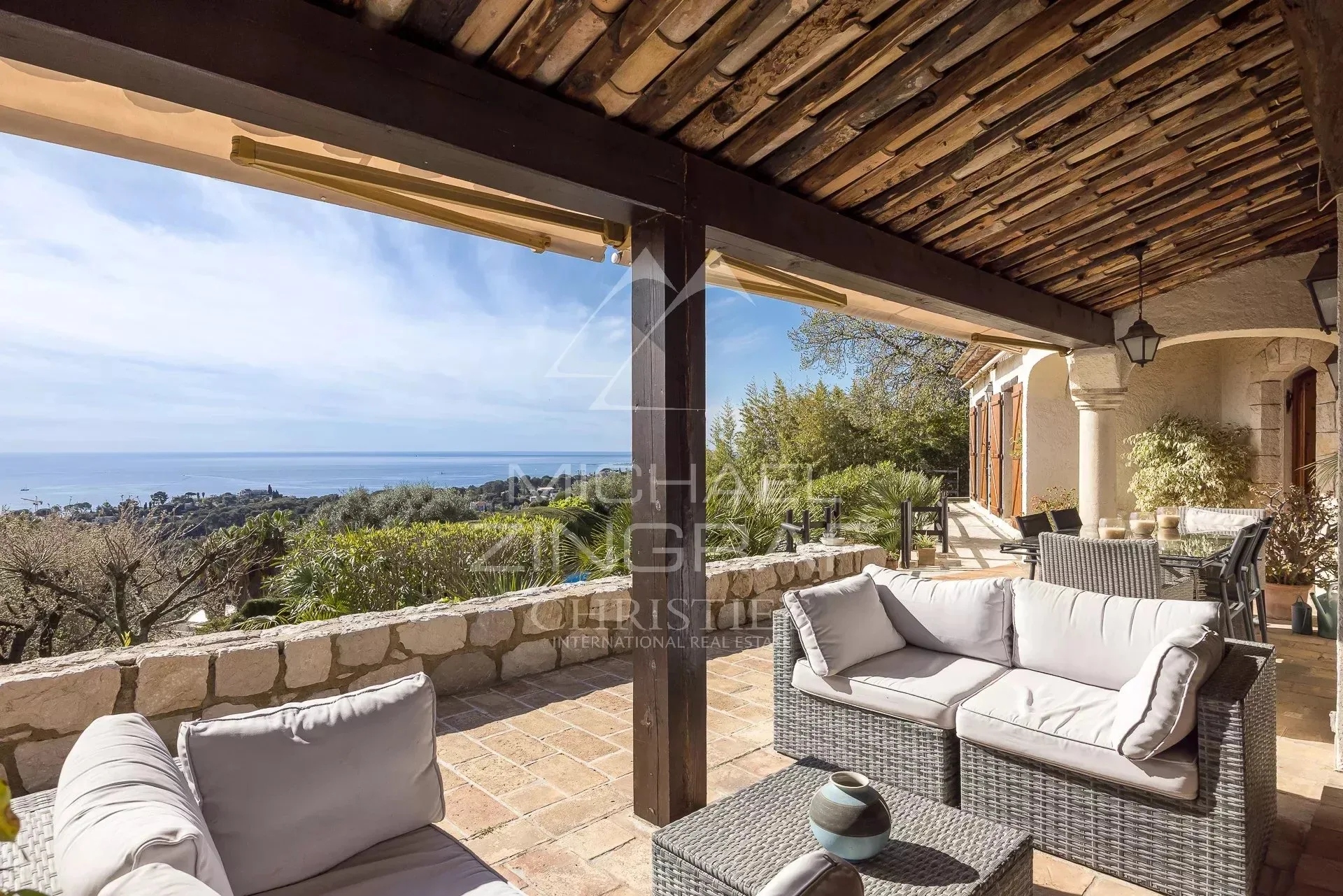 EXCLUSIVITE - PROCHE CANNES ET ANTIBES - VUE PANORAMIQUE MER - 7