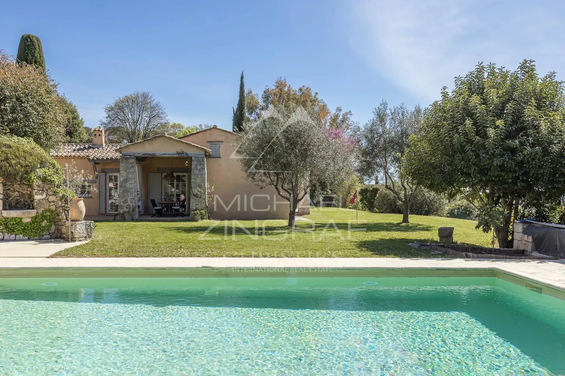 Saint-Paul de Vence – Charmante villa de plain-pied - 3