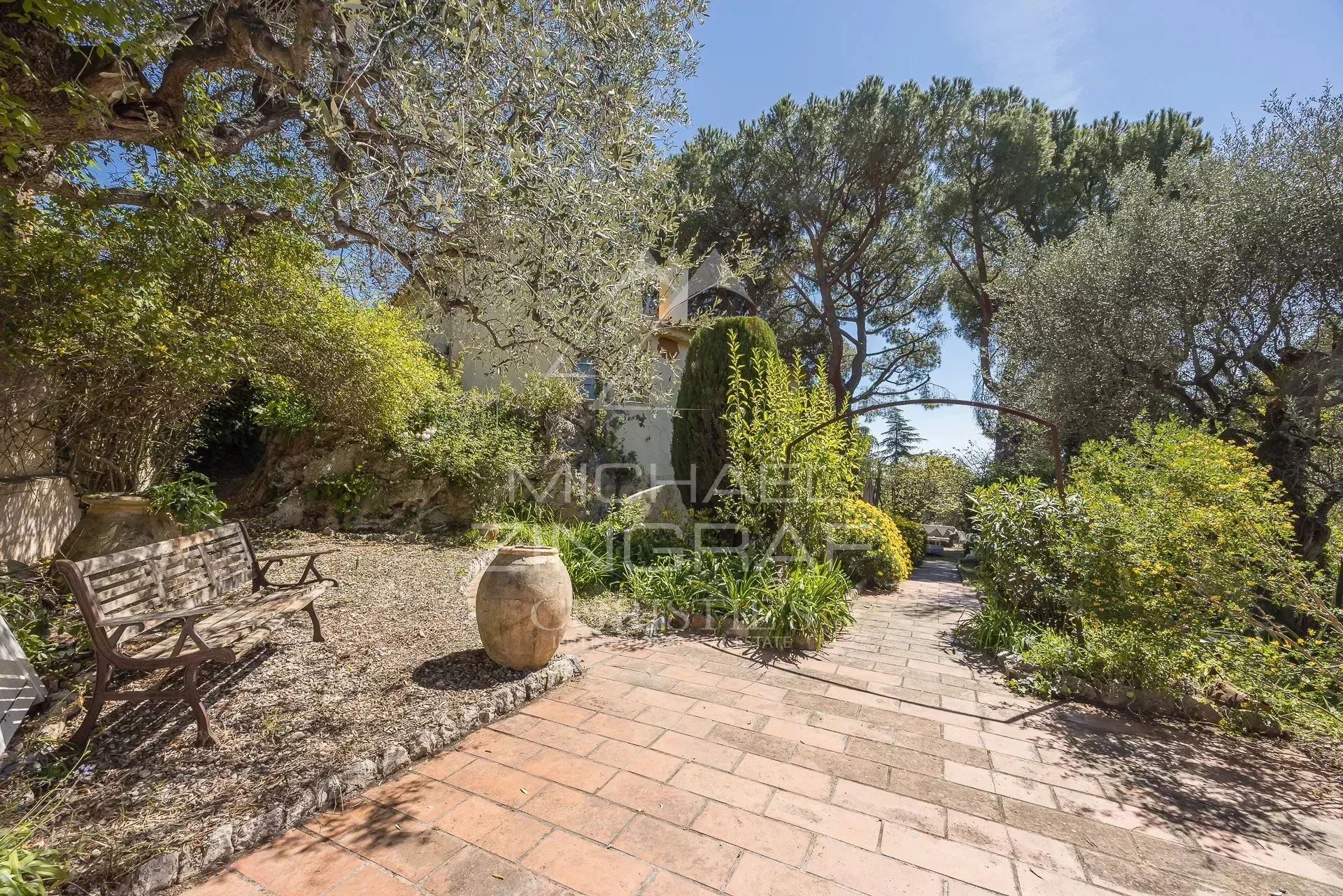 Nice - Haut Gairaut - Bastide de charme et terrain d’exception vue mer - 9