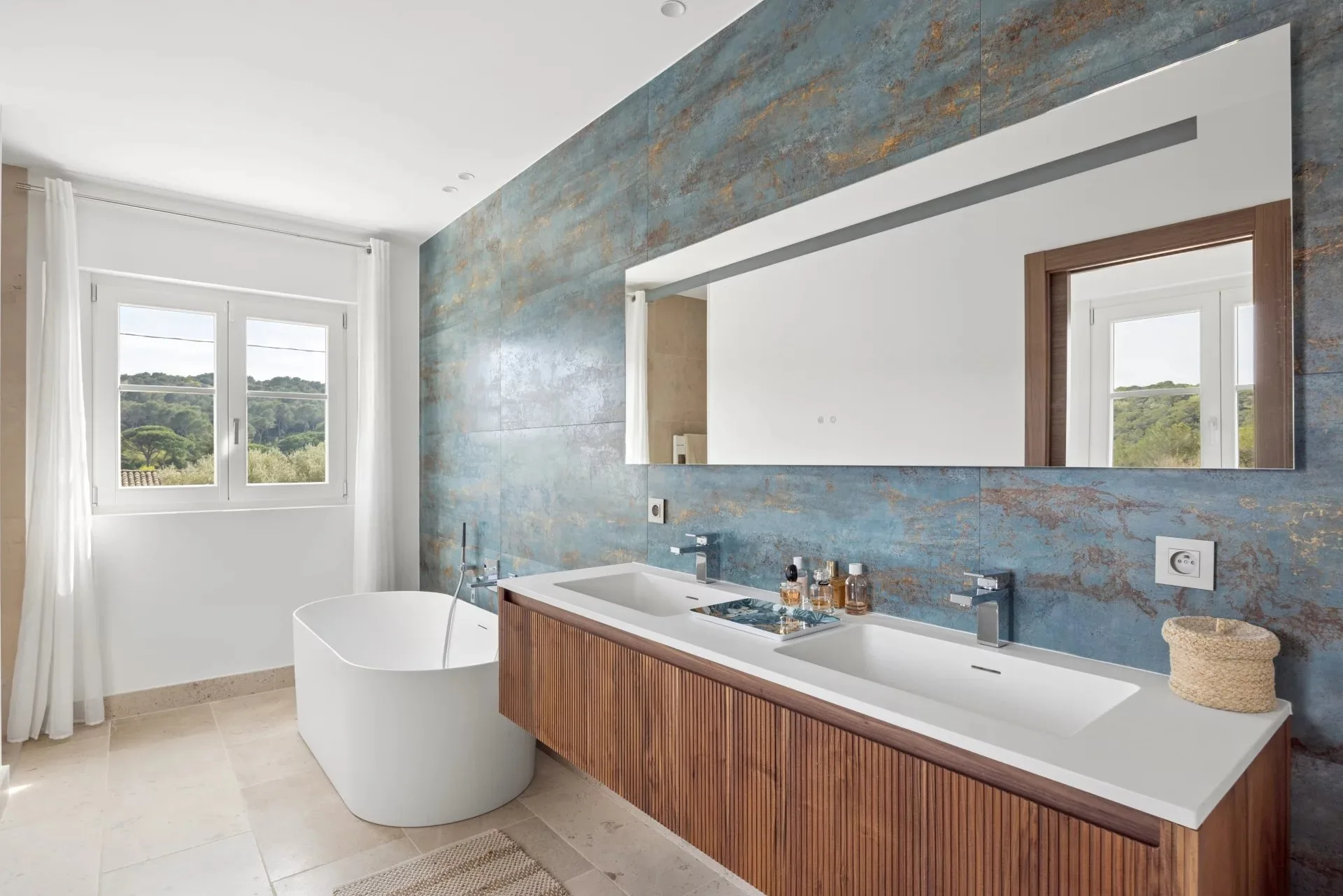Magnifique rénovation dans un domaine fermé - 8