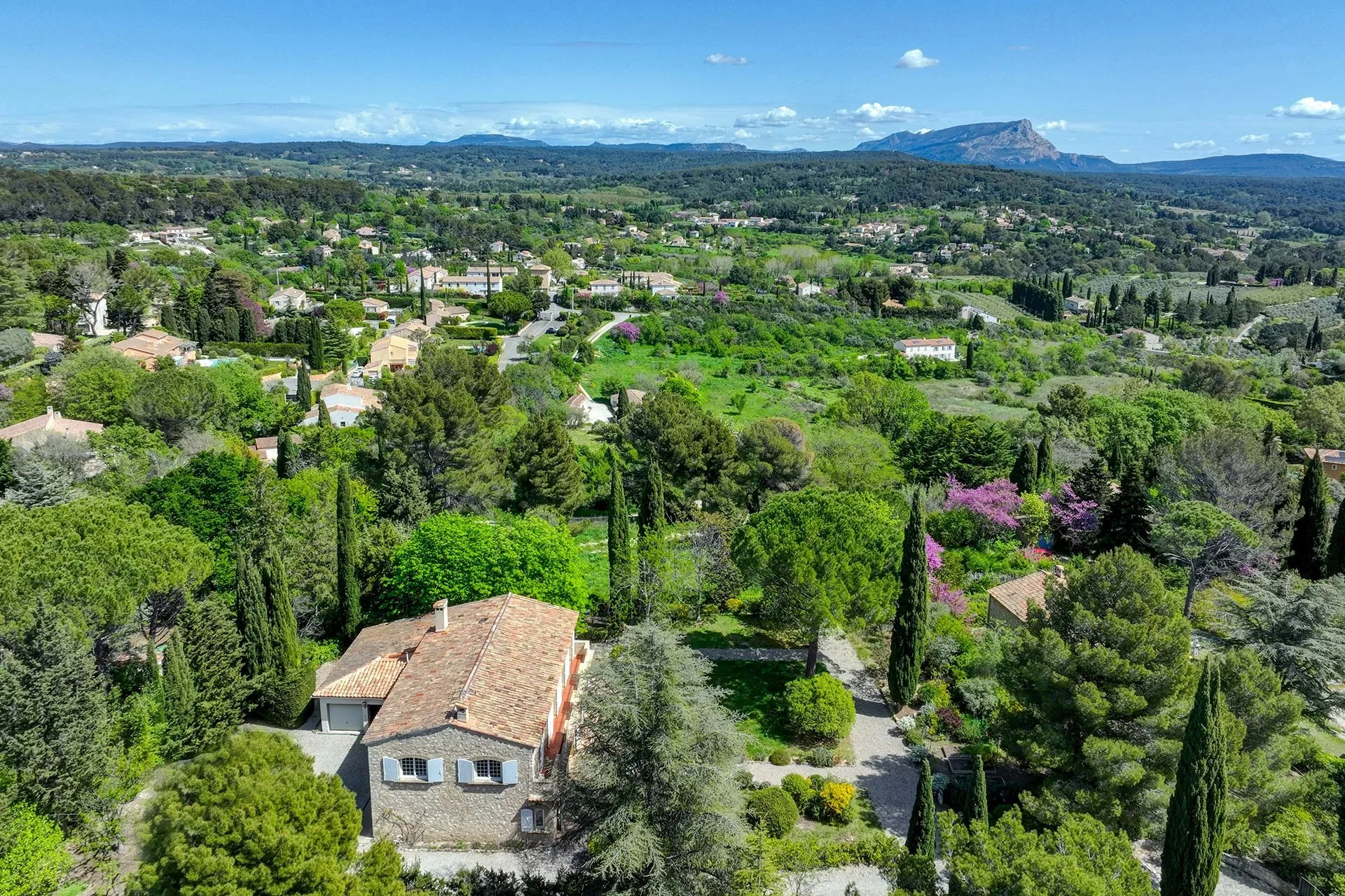 Charmante bastide avec vue imprenable sur la Saint-Victoire - 7