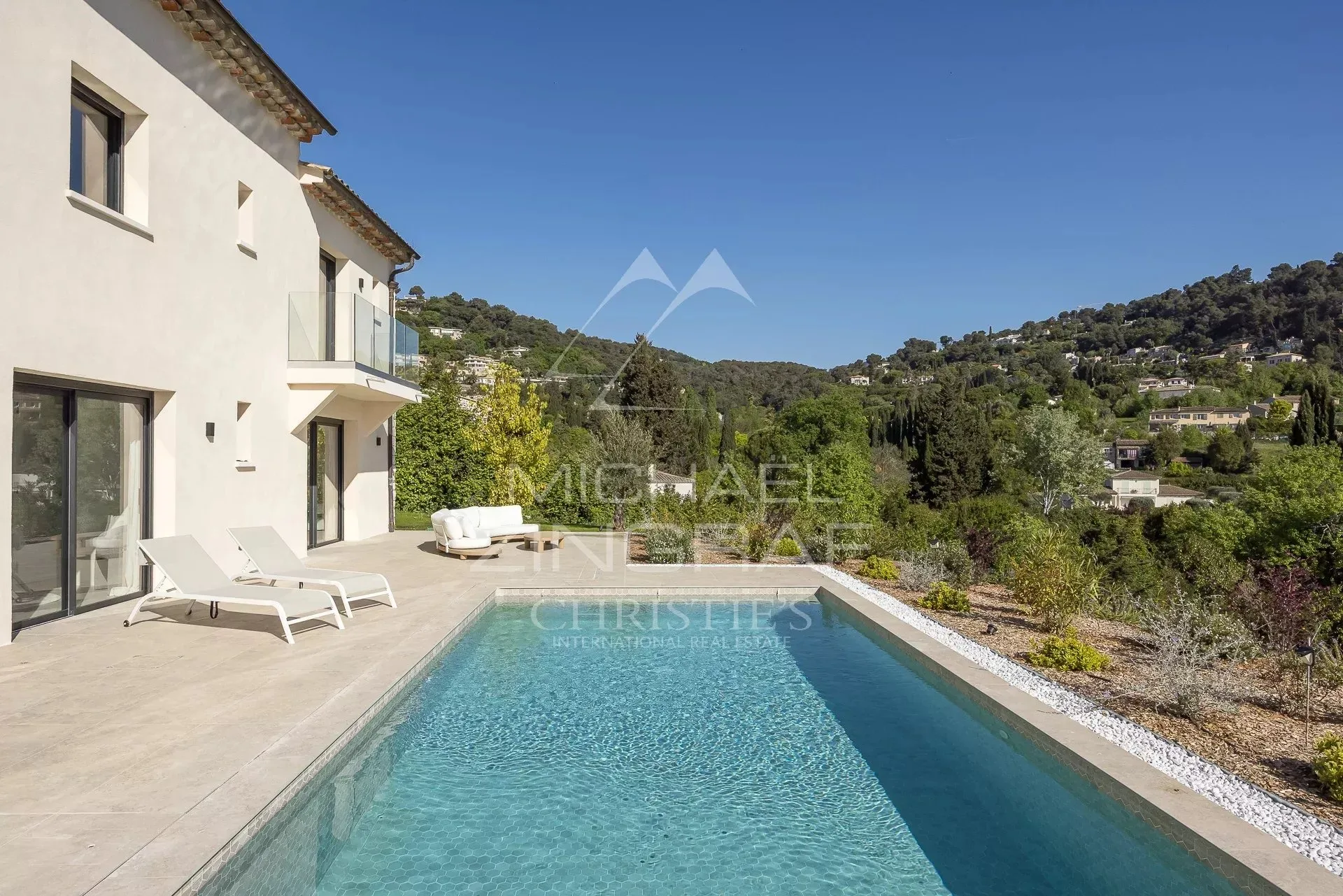 Villa entièrement rénovée avec vue panoramique sur Saint-Paul de Vence - 2