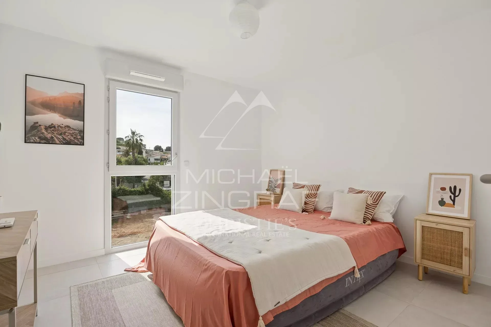 ANTIBES – DUPLEX DERNIER ÉTAGE – TERRASSES SUD – RÉSIDENCE RECENTE - 8