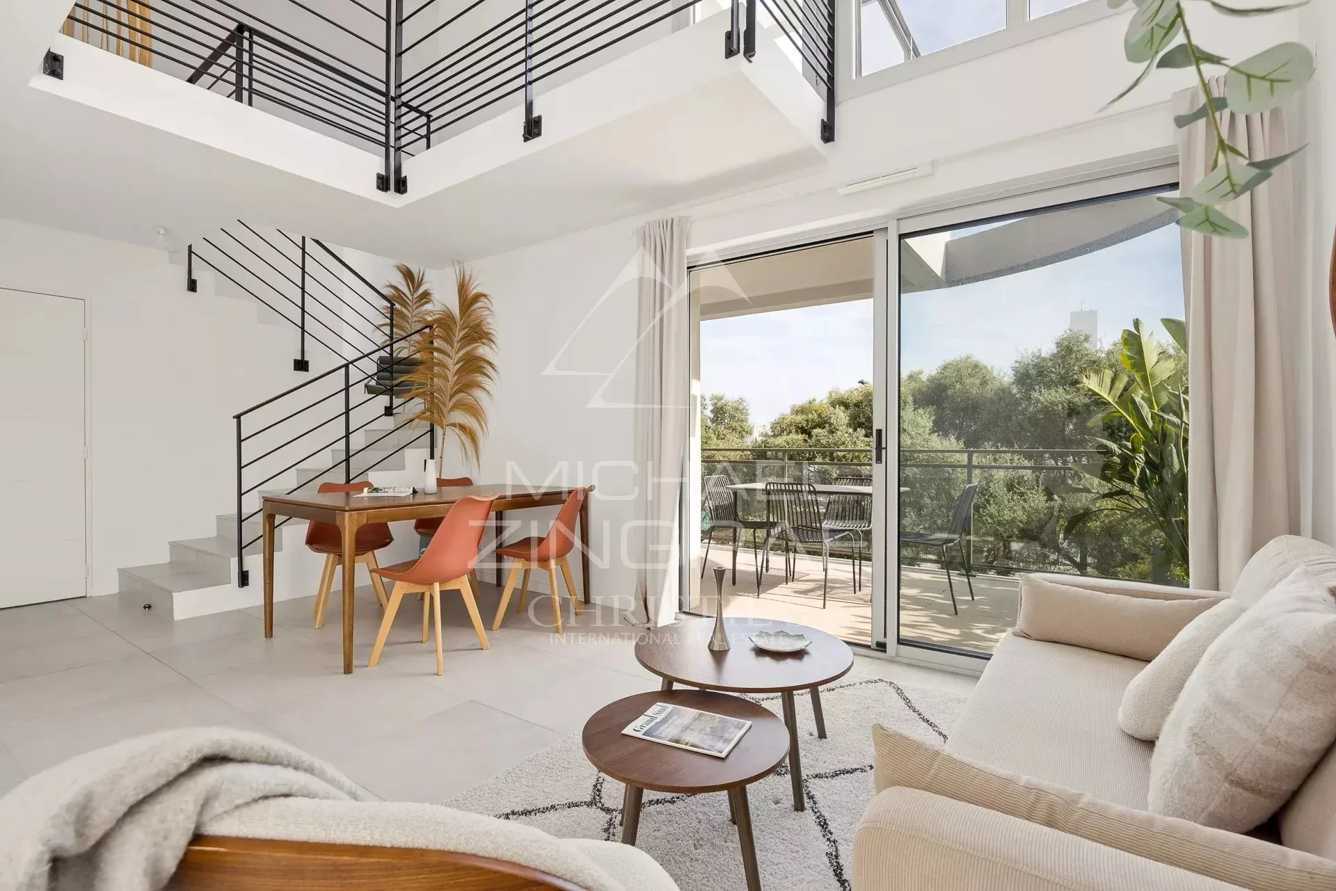 ANTIBES – DUPLEX DERNIER ÉTAGE – TERRASSES SUD – RÉSIDENCE RECENTE - 12