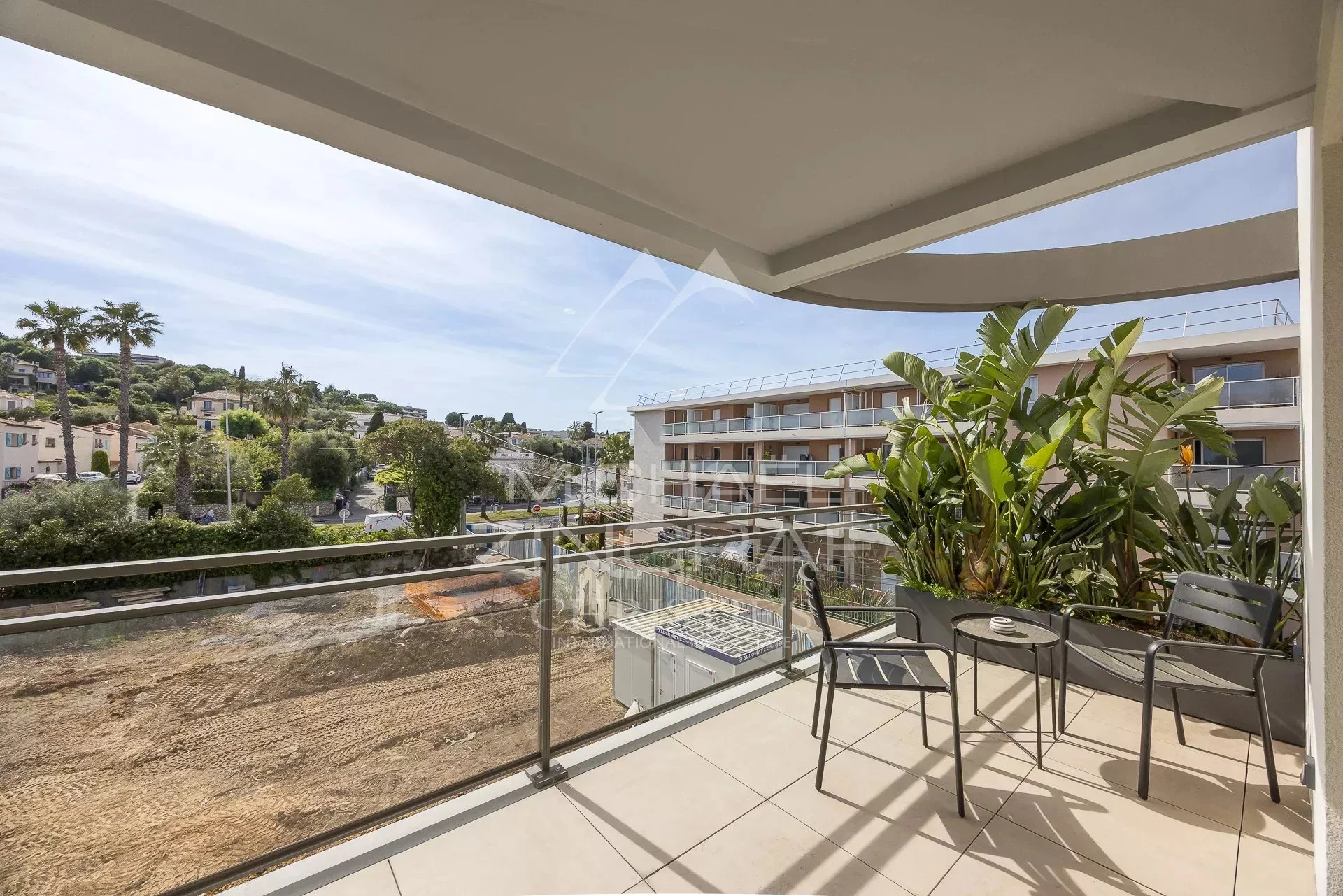 ANTIBES – BIEN D’EXCEPTION – DUPLEX LUMINEUX – TERRASSES – RÉSIDENCE RECENTE - 9