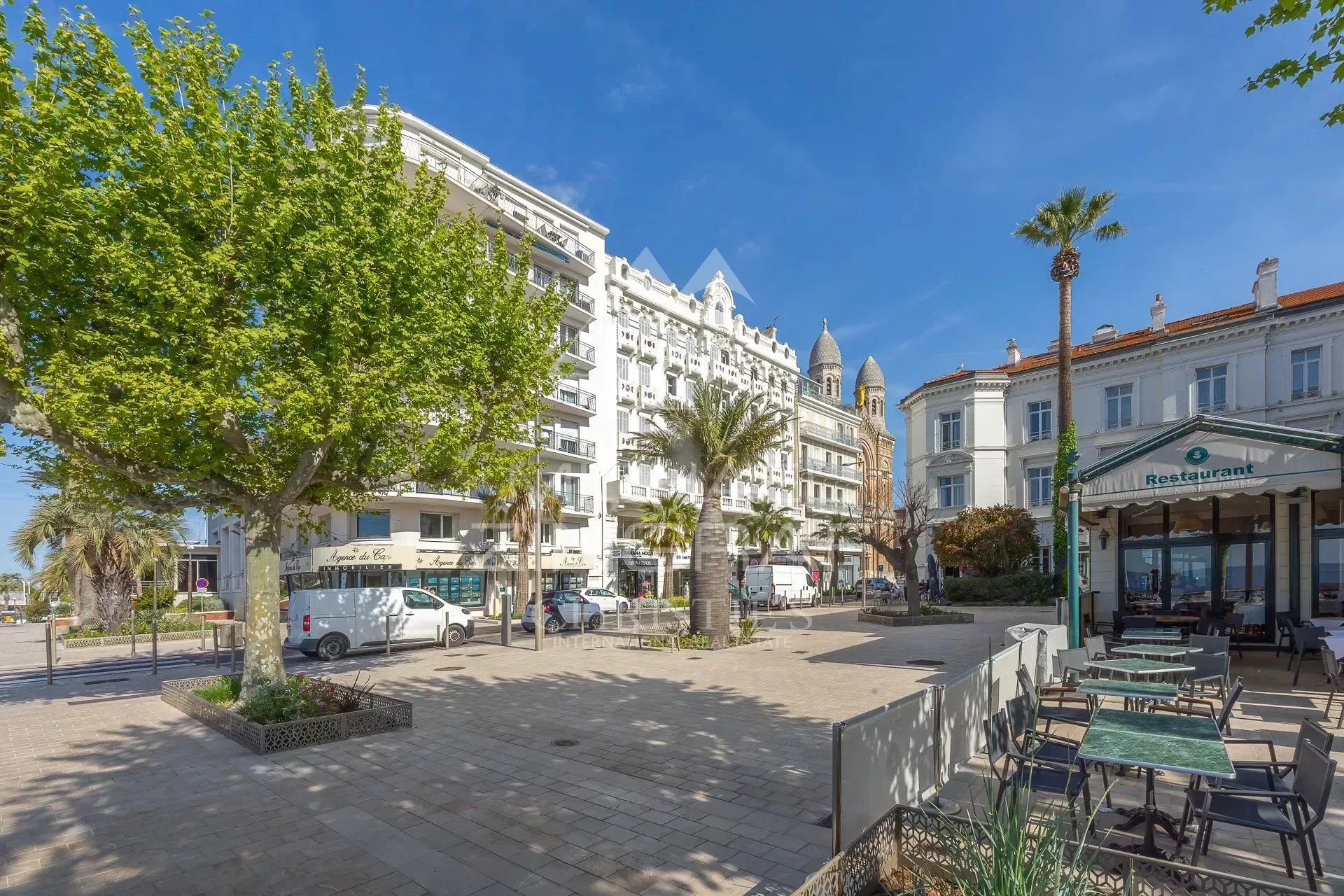 RARE APPARTEMENT DE STANDING AU CŒUR DE SAINT-RAPHAËL - 9