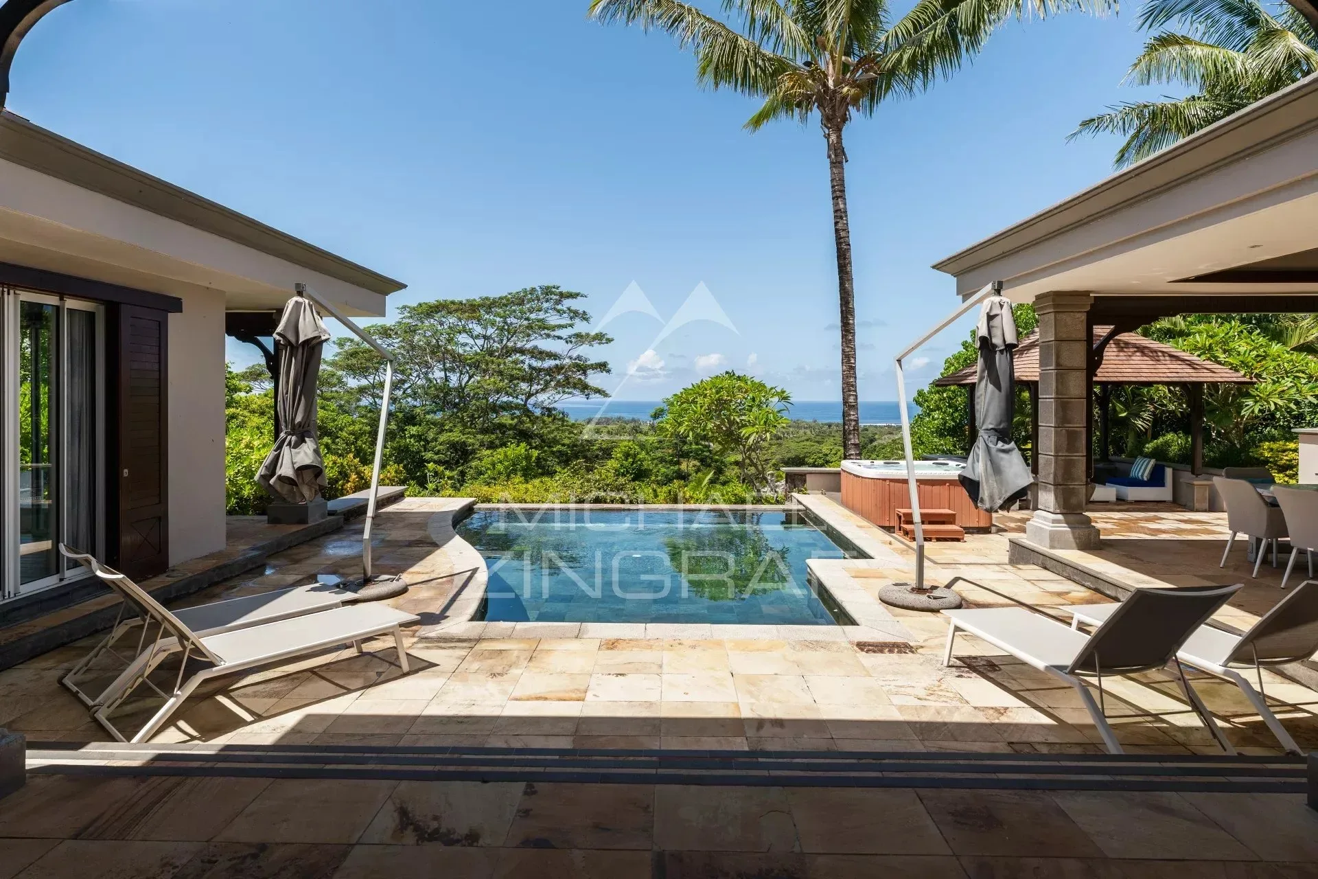 Villa d’exception avec vue panoramique sur l’océan à Valriche - 40