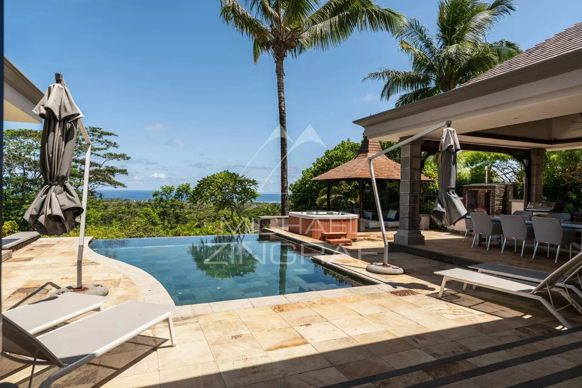 Villa d’exception avec vue panoramique sur l’océan à Valriche - 2