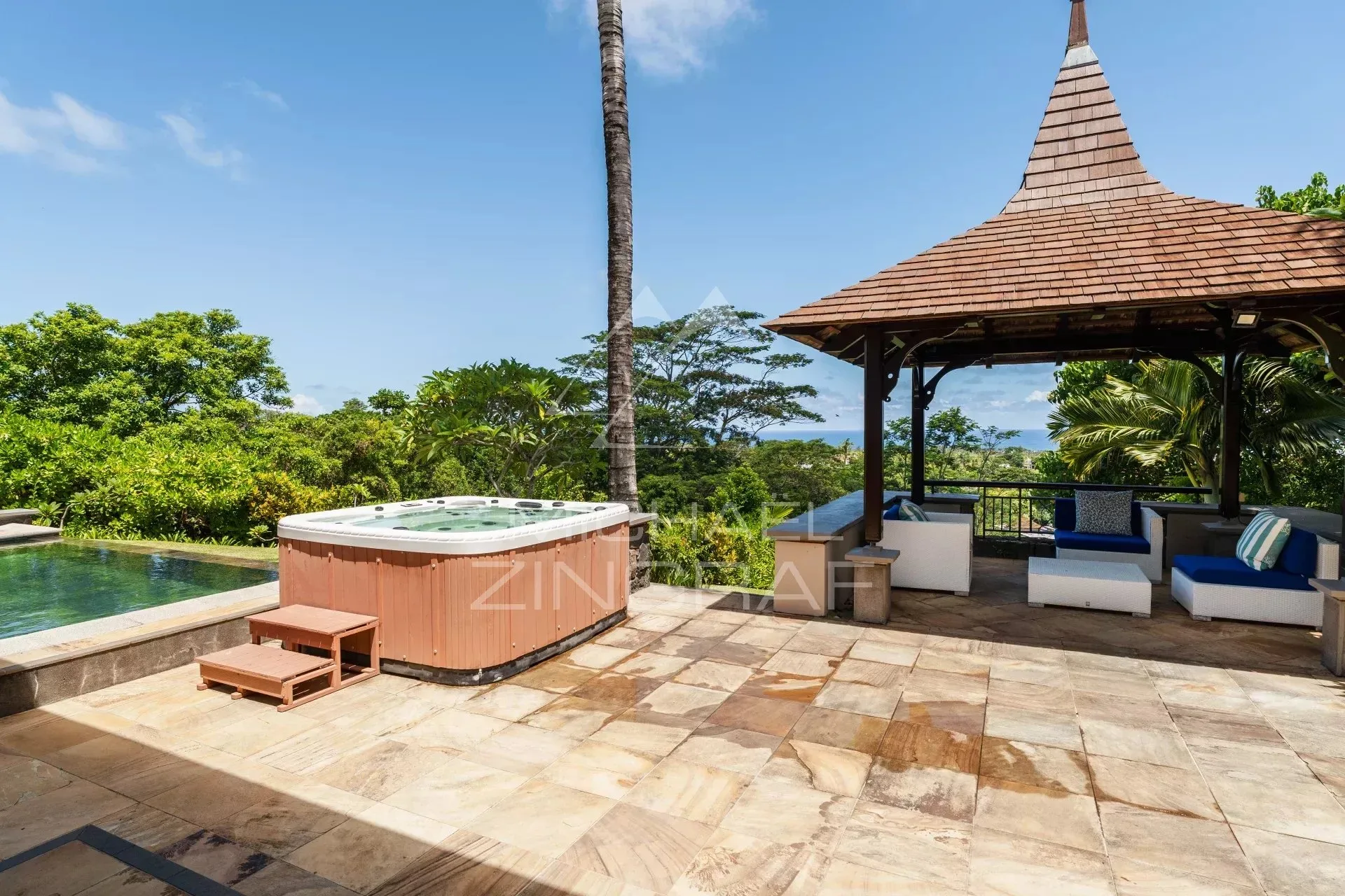 Villa d’exception avec vue panoramique sur l’océan à Valriche - 13