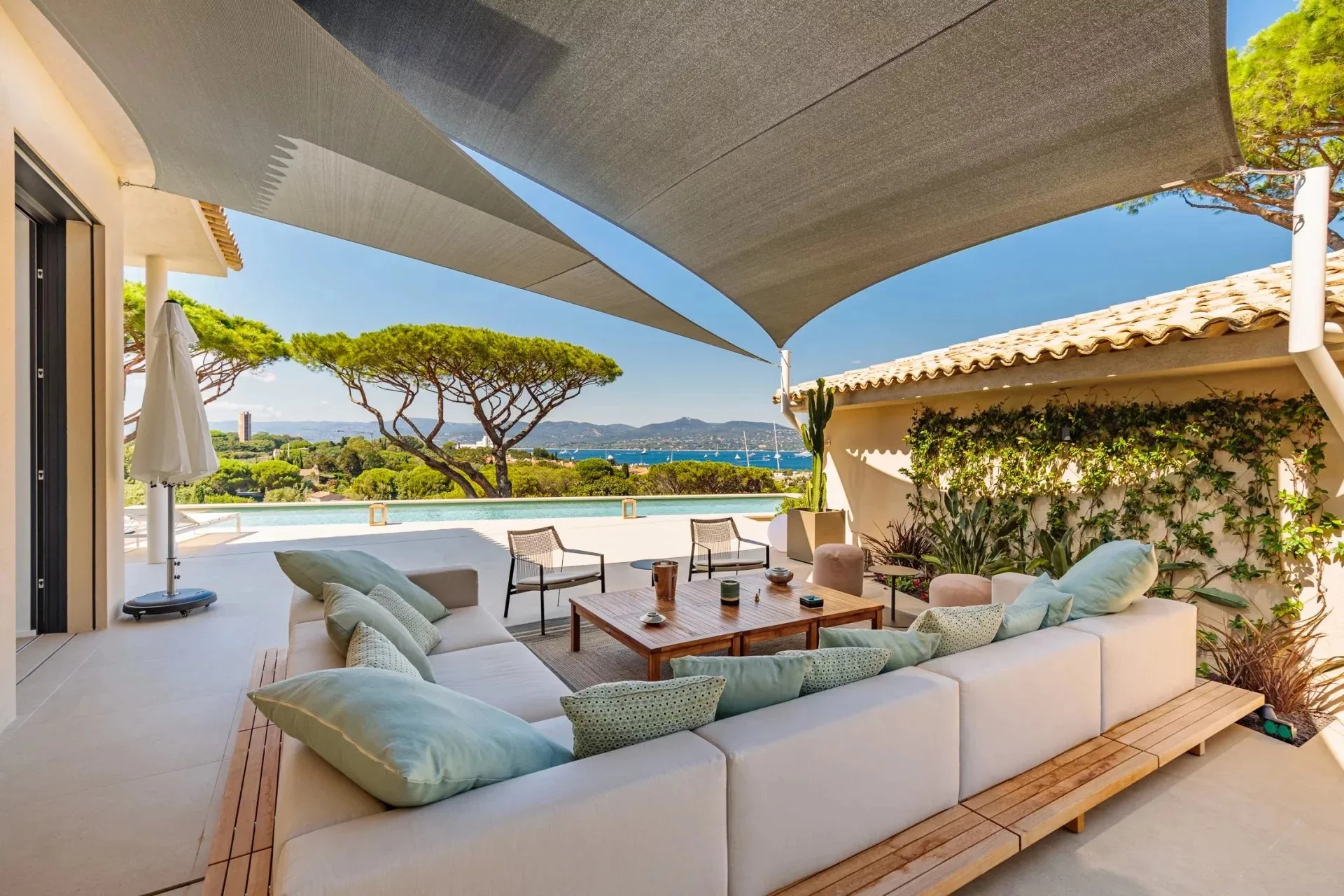 Saint-Tropez centre - Villa contemporaine vue mer exceptionnelle - 11