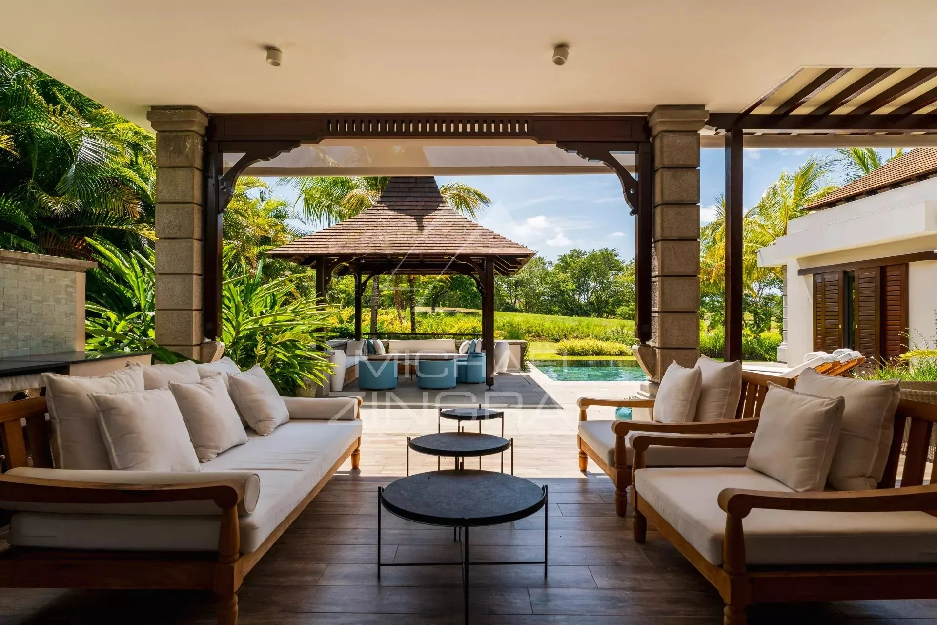 Élégante villa contemporaine face au golf - Bel Ombre - 8