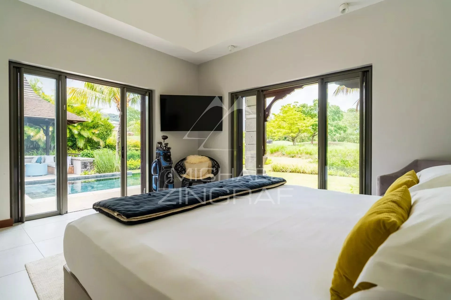 Élégante villa contemporaine face au golf - Bel Ombre - 16