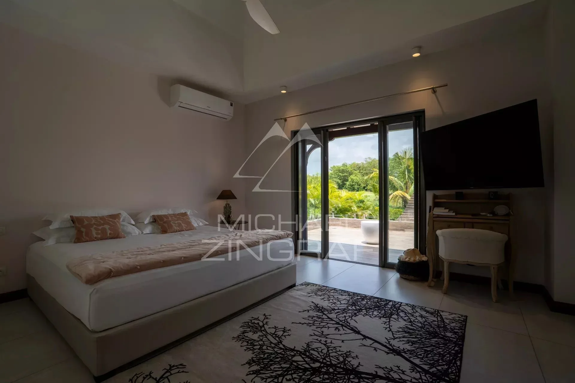 Élégante villa contemporaine face au golf - Bel Ombre - 24