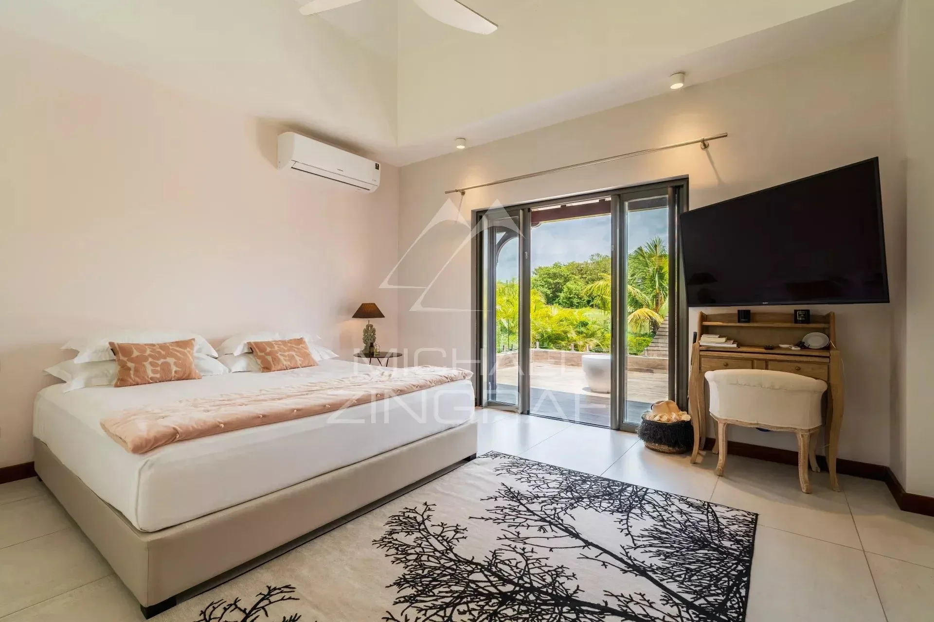 Élégante villa contemporaine face au golf - Bel Ombre - 25