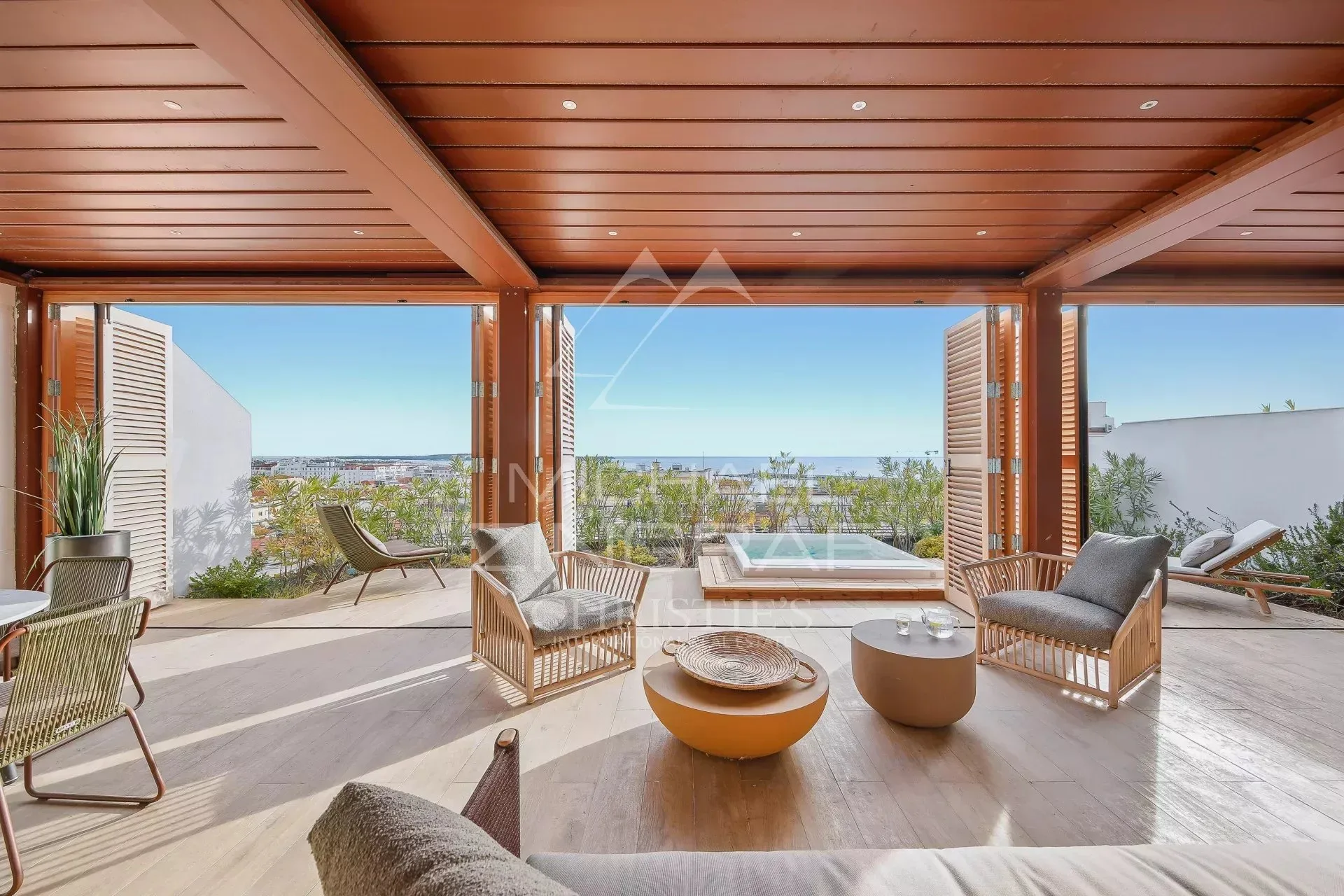 Cannes -  Proche Centre - Penthouse d'exception -Grandes terrasses - Vue mer panoramique - 2