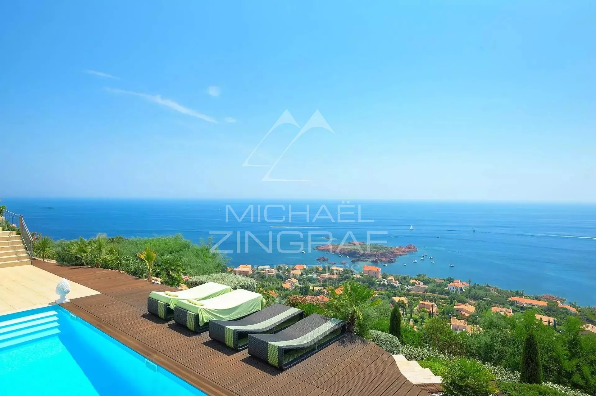 CO-EXCLUSIVITE - VILLA VUE MER ENTRE SAINT RAPHAEL ET CANNES