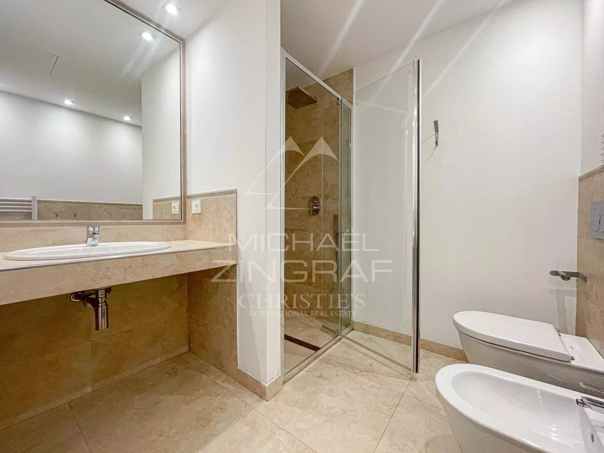Appartement T3 - Centre Cannes - 12
