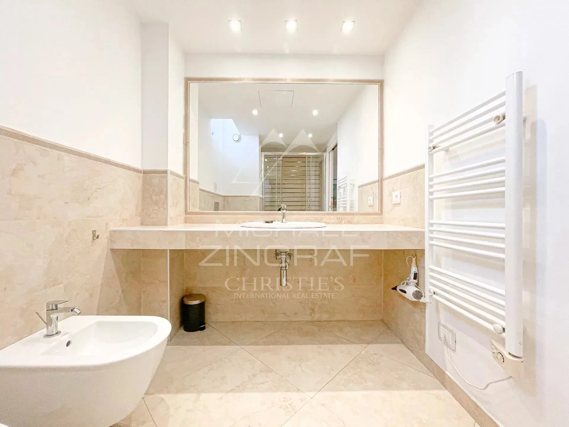 Appartement T2 - Centre Cannes - 9