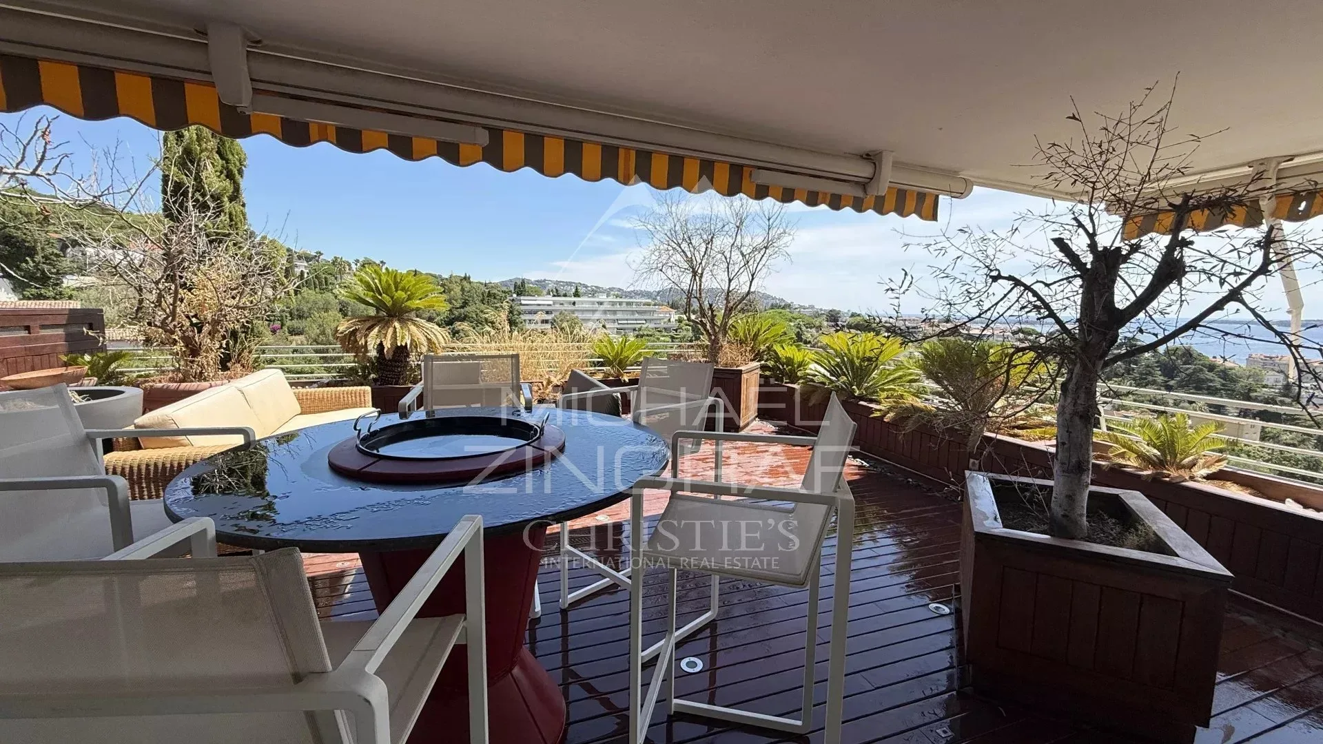 T3 A RENOVER - CANNES, CROIX DES GARDES – VUE MER PANORAMIQUE - 19