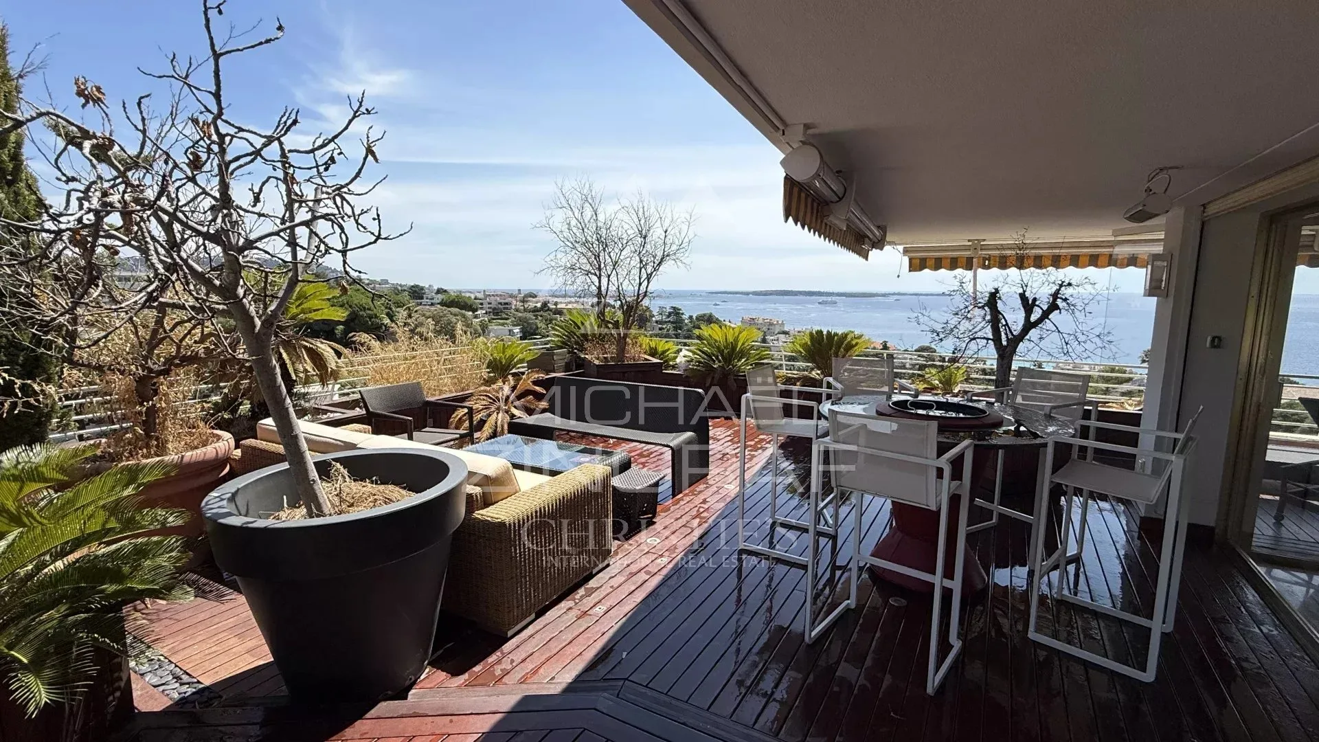 T3 A RENOVER - CANNES, CROIX DES GARDES – VUE MER PANORAMIQUE - 22