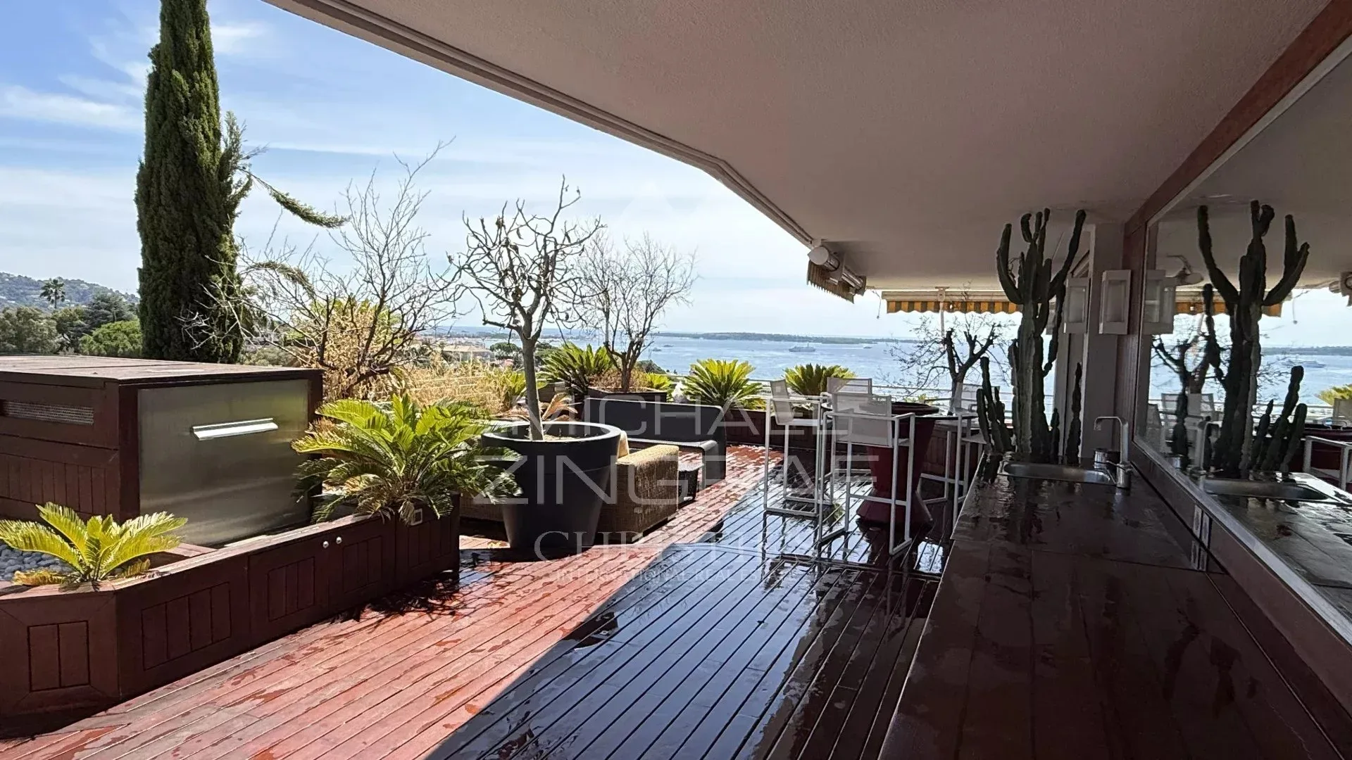 T3 A RENOVER - CANNES, CROIX DES GARDES – VUE MER PANORAMIQUE - 23