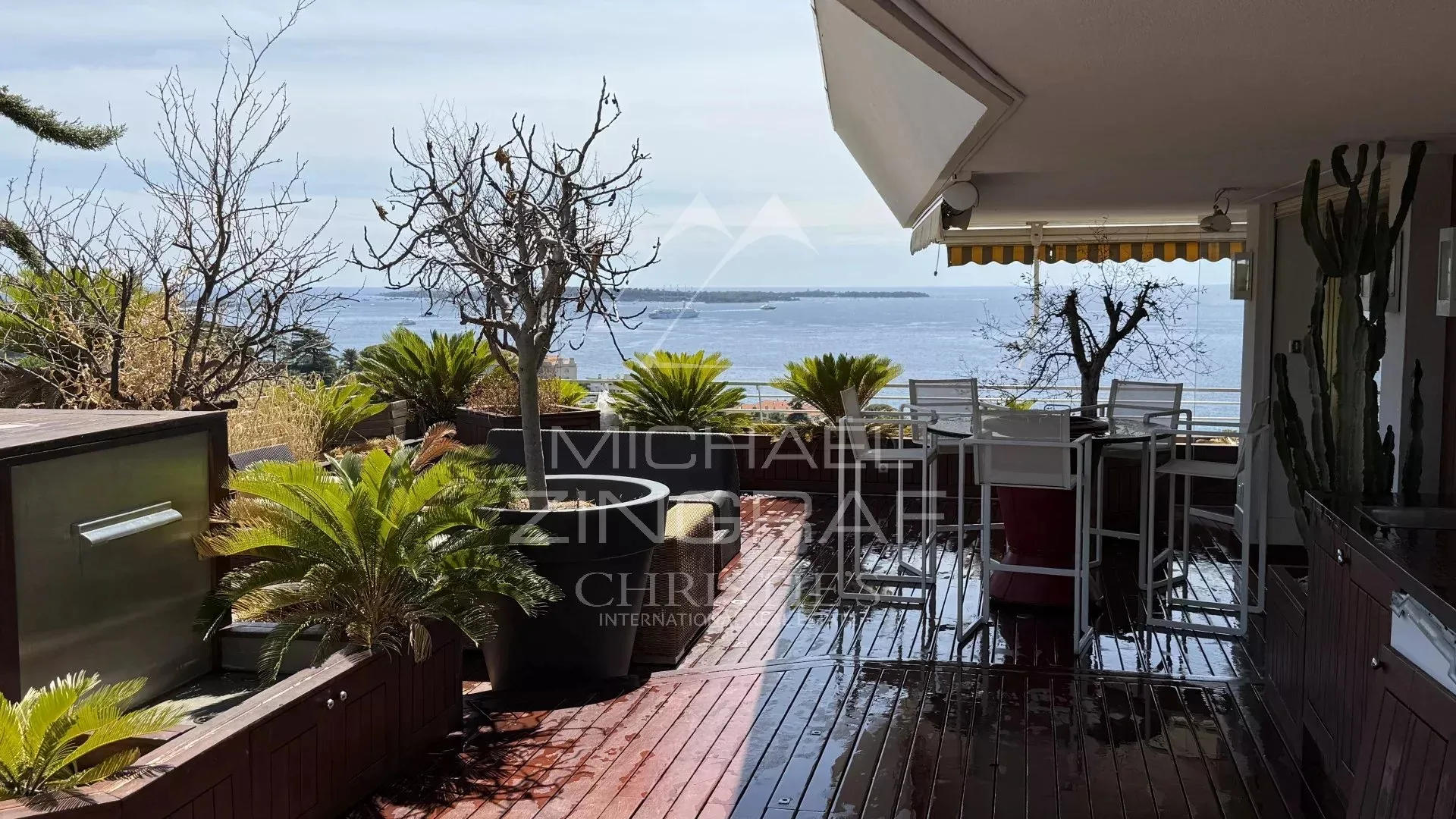 T3 A RENOVER - CANNES, CROIX DES GARDES – VUE MER PANORAMIQUE - 24