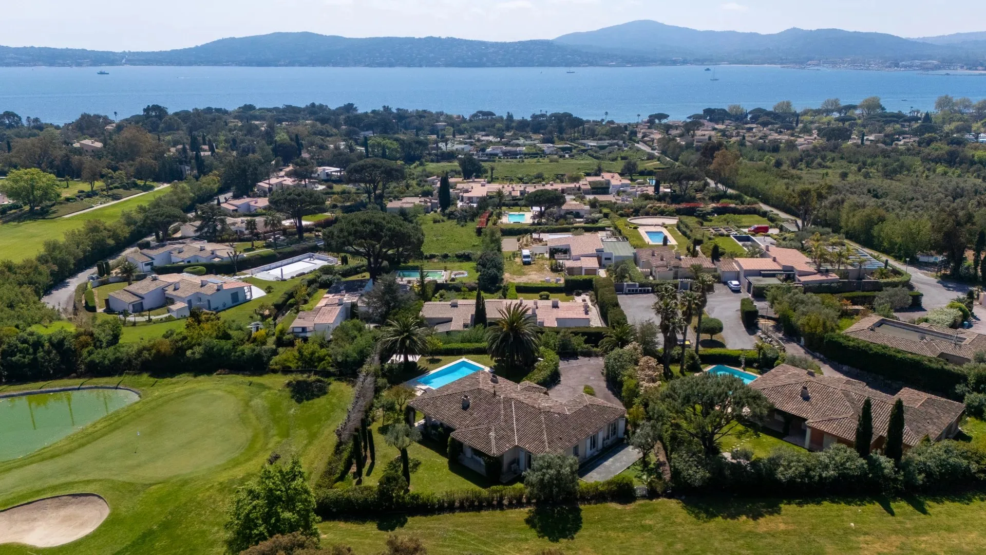 Villa provençale dans un domaine sécurisée vue mer - 4