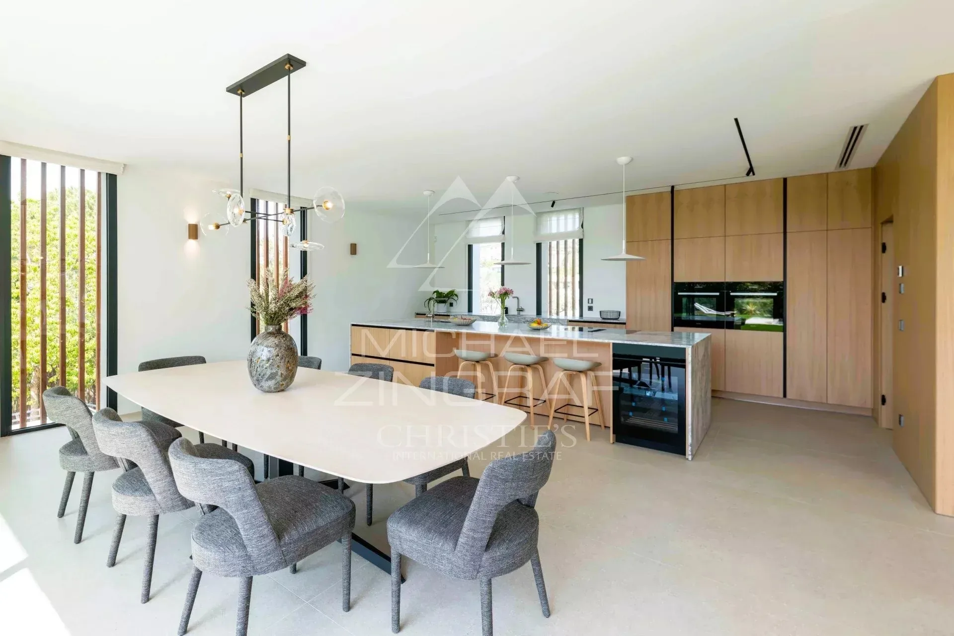 Villa contemporaine d’exception - versant ouest du Cap d’Antibes, à deux pas de l’Hôtel du Cap-Eden-Roc - 7