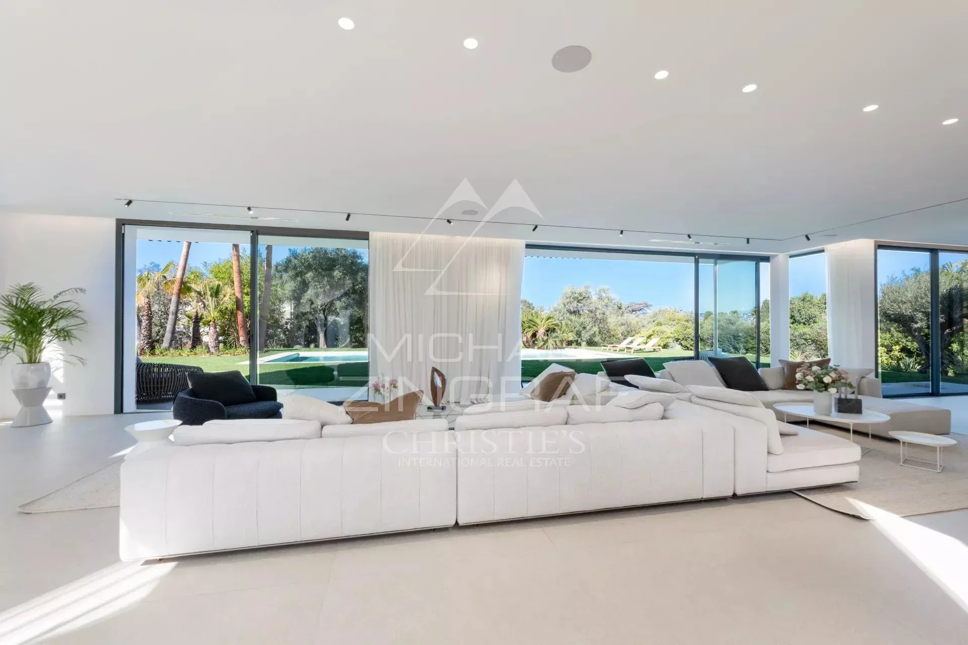 Villa contemporaine d’exception - versant ouest du Cap d’Antibes, à deux pas de l’Hôtel du Cap-Eden-Roc - 6
