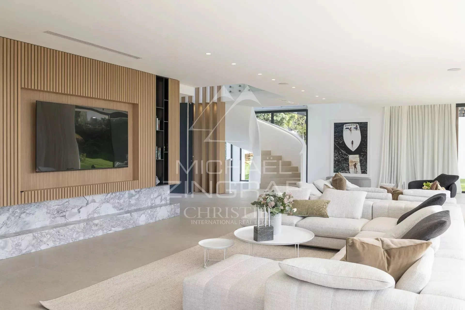 Villa contemporaine d’exception - versant ouest du Cap d’Antibes, à deux pas de l’Hôtel du Cap-Eden-Roc - 8