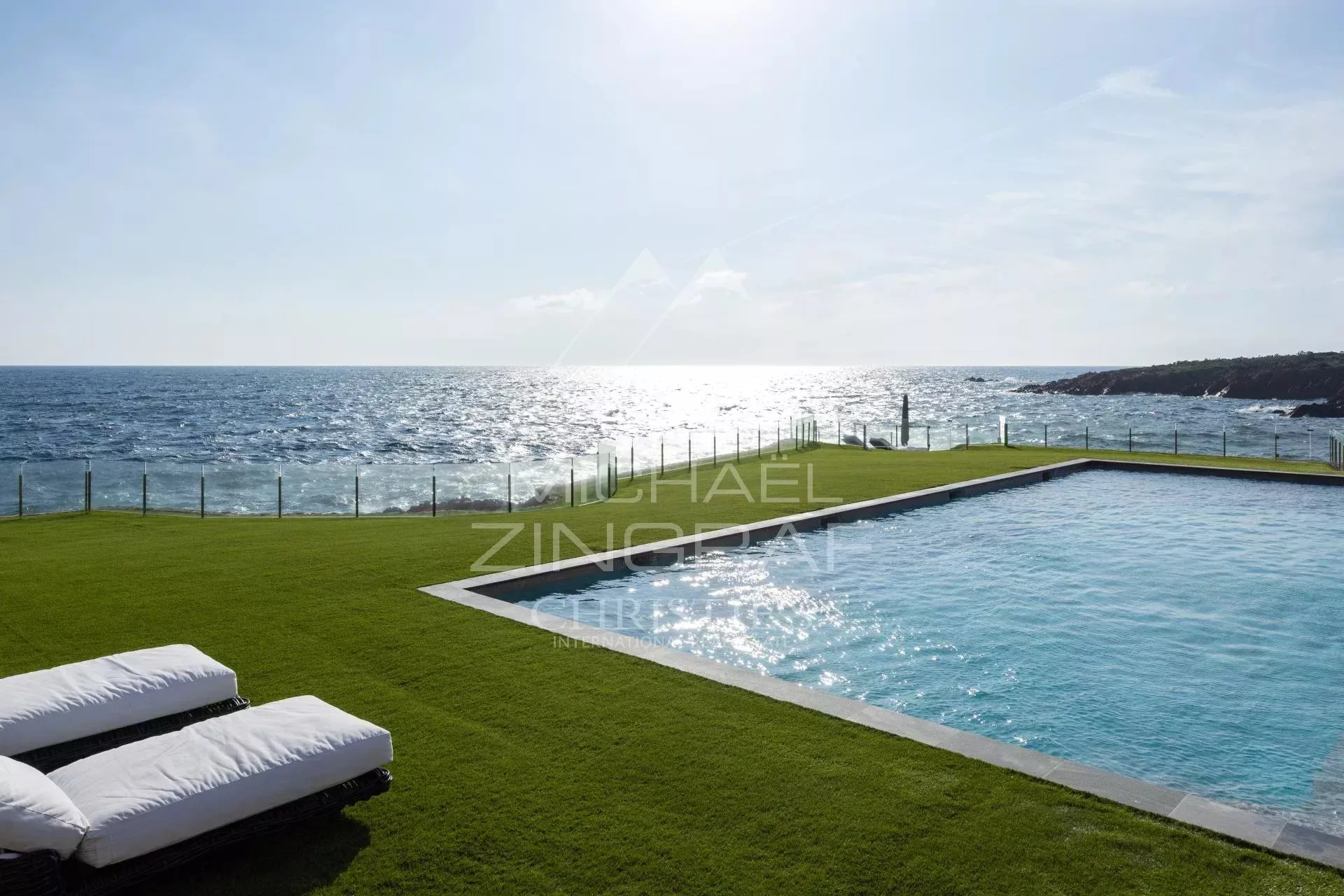 Cannes et Saint-Tropez - Anthéor - Villa pieds dans l'eau - 15
