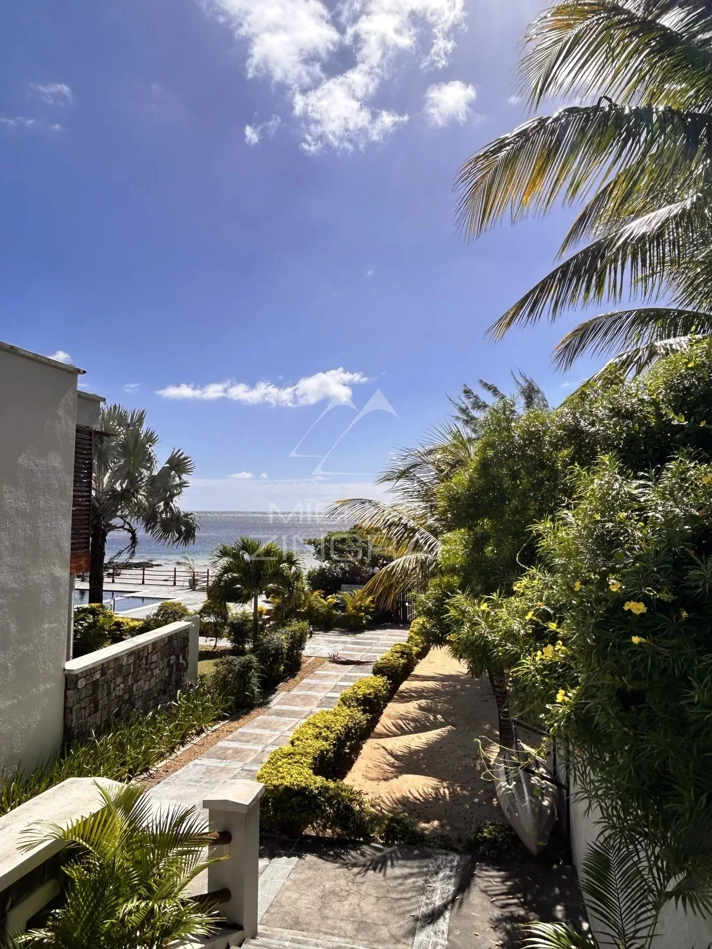 Duplex pieds dans l'eau à Cap Malheureux - 31