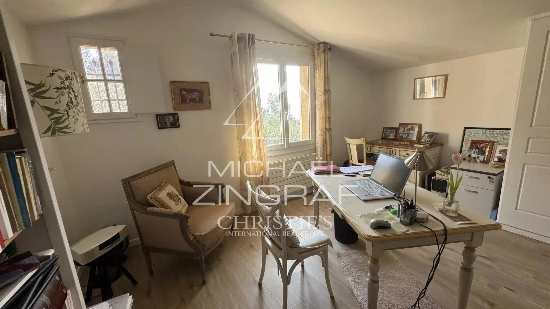 Jolie Villa provençale avec vue mer , véritable havre de paix. - 12