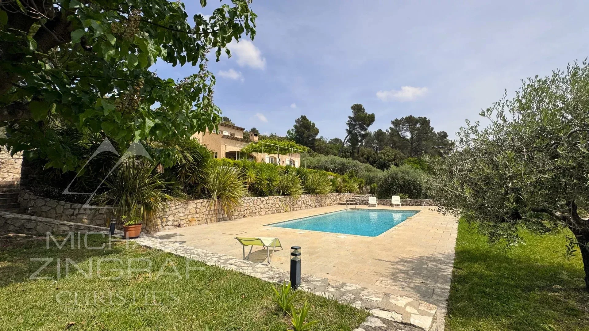 Jolie Villa provençale avec vue mer , véritable havre de paix. - 17