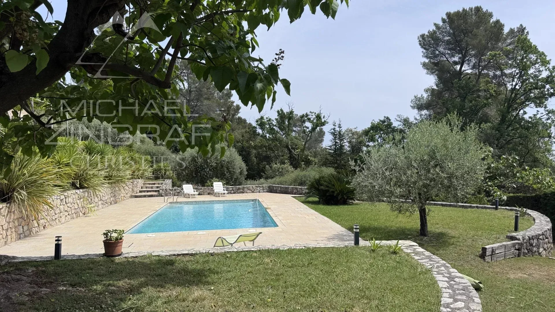 Jolie Villa provençale avec vue mer , véritable havre de paix. - 11
