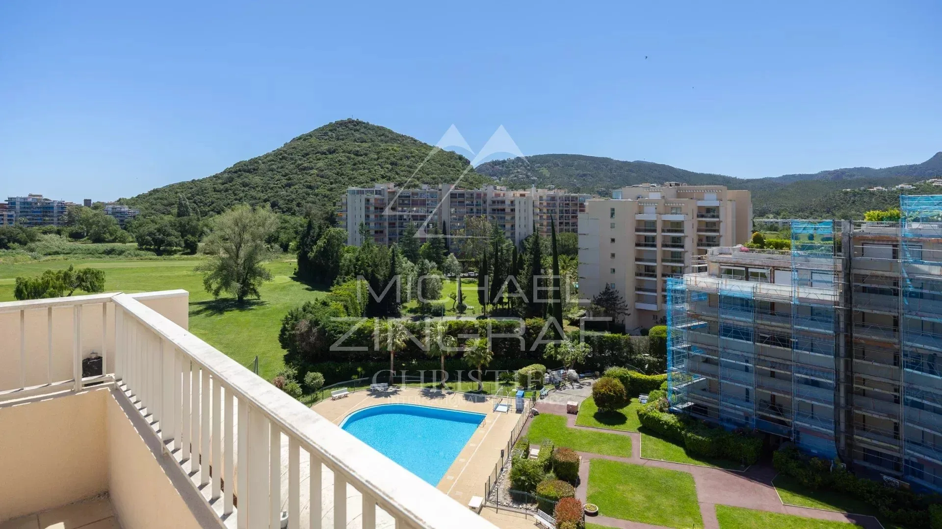 APPARTEMENT VUE MER AU COEUR DE LA VILLE - 11