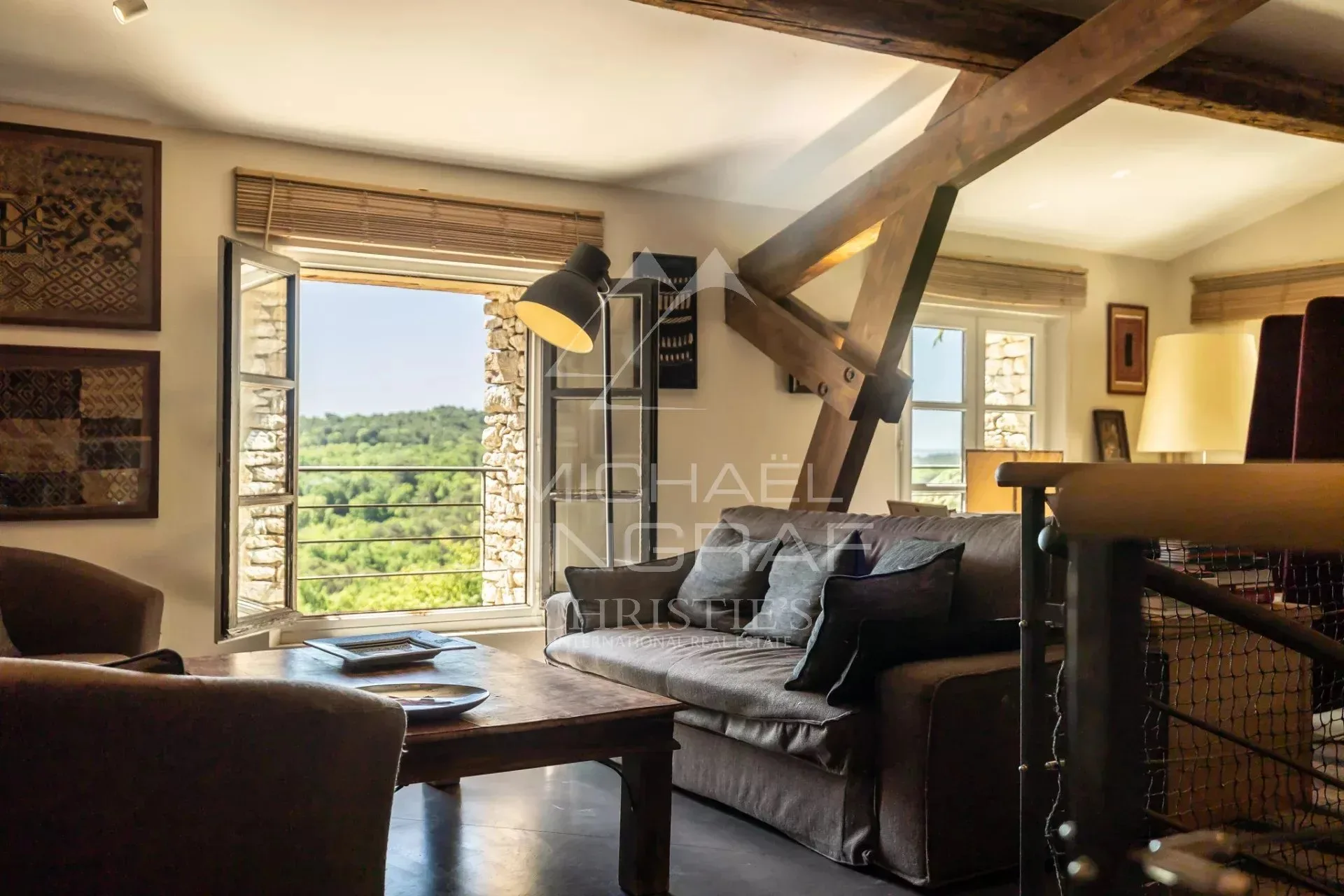 Luberon - Superbe propriété en pierre sur un terrain de 3,5 hectares avec des vues exceptionnelles - 10