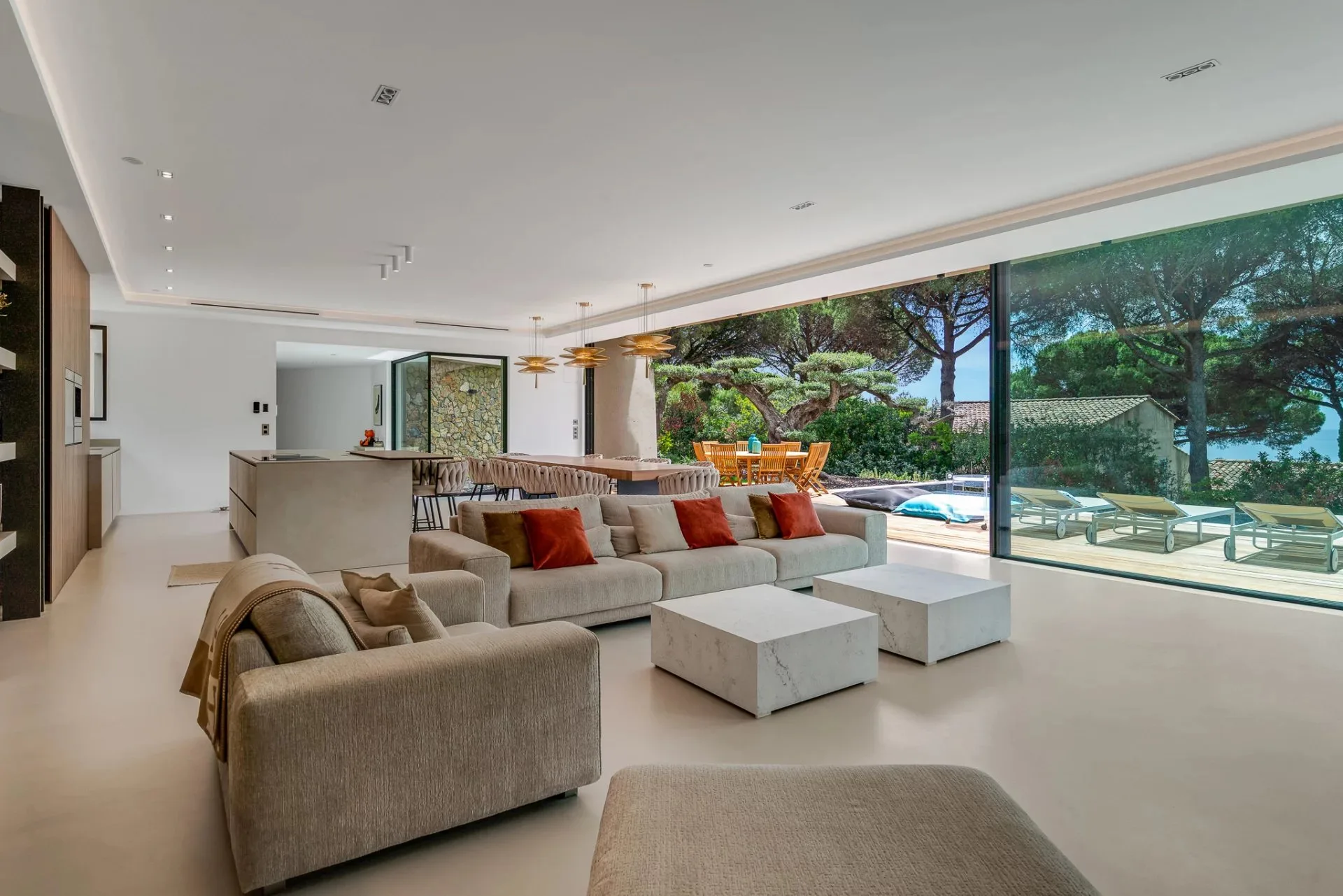 Superbe propriété contemporaine avec une magnifique vue sur la mer à Escalet - 6