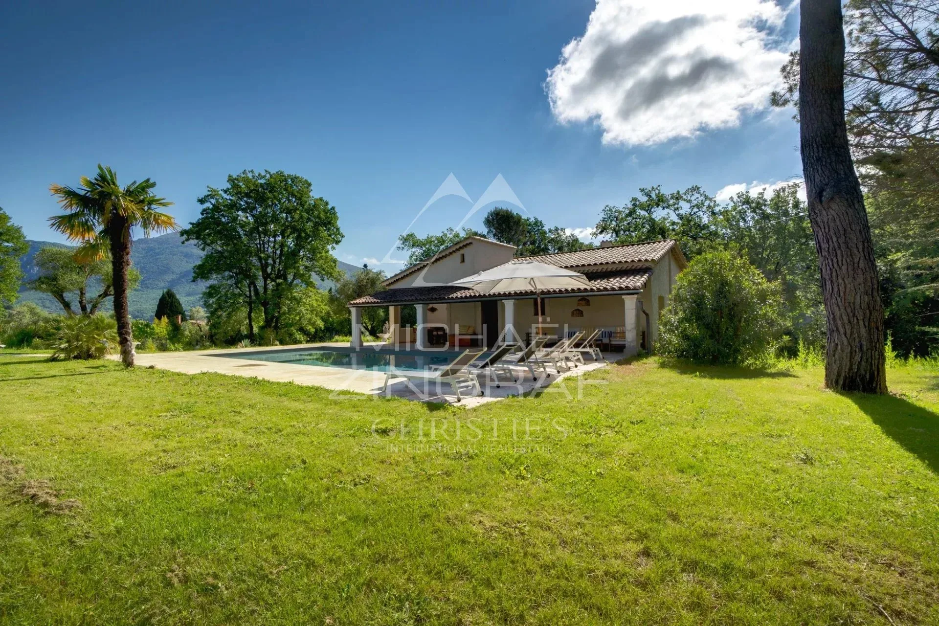 Domaine de charme entièrement rénové au coeur de la nature - 14