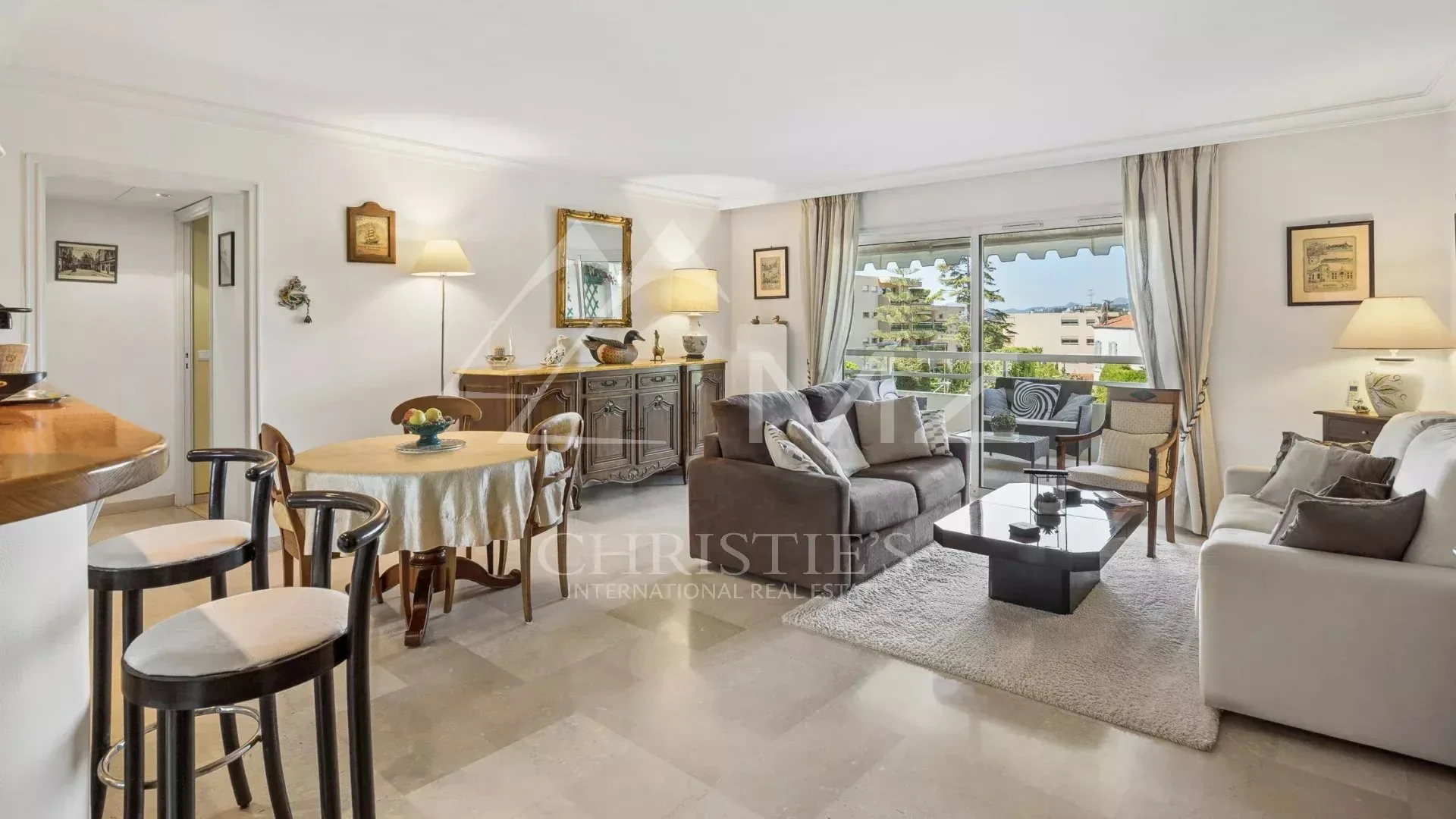 Appartement au Centre-Ville - 7