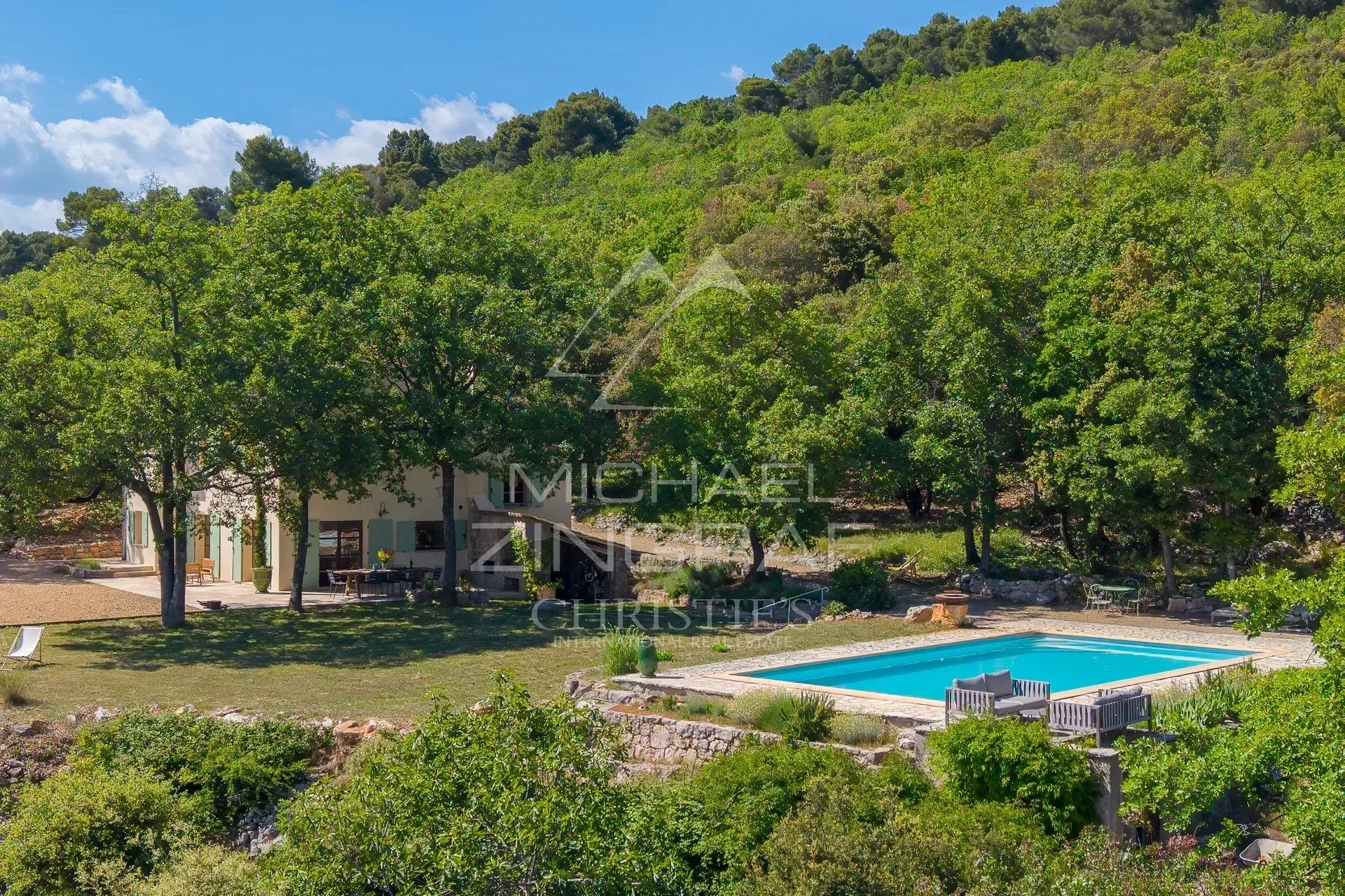 Propriété d’Exception – Domaine Privé de 10 Hectares avec Vue Panoramique - 3