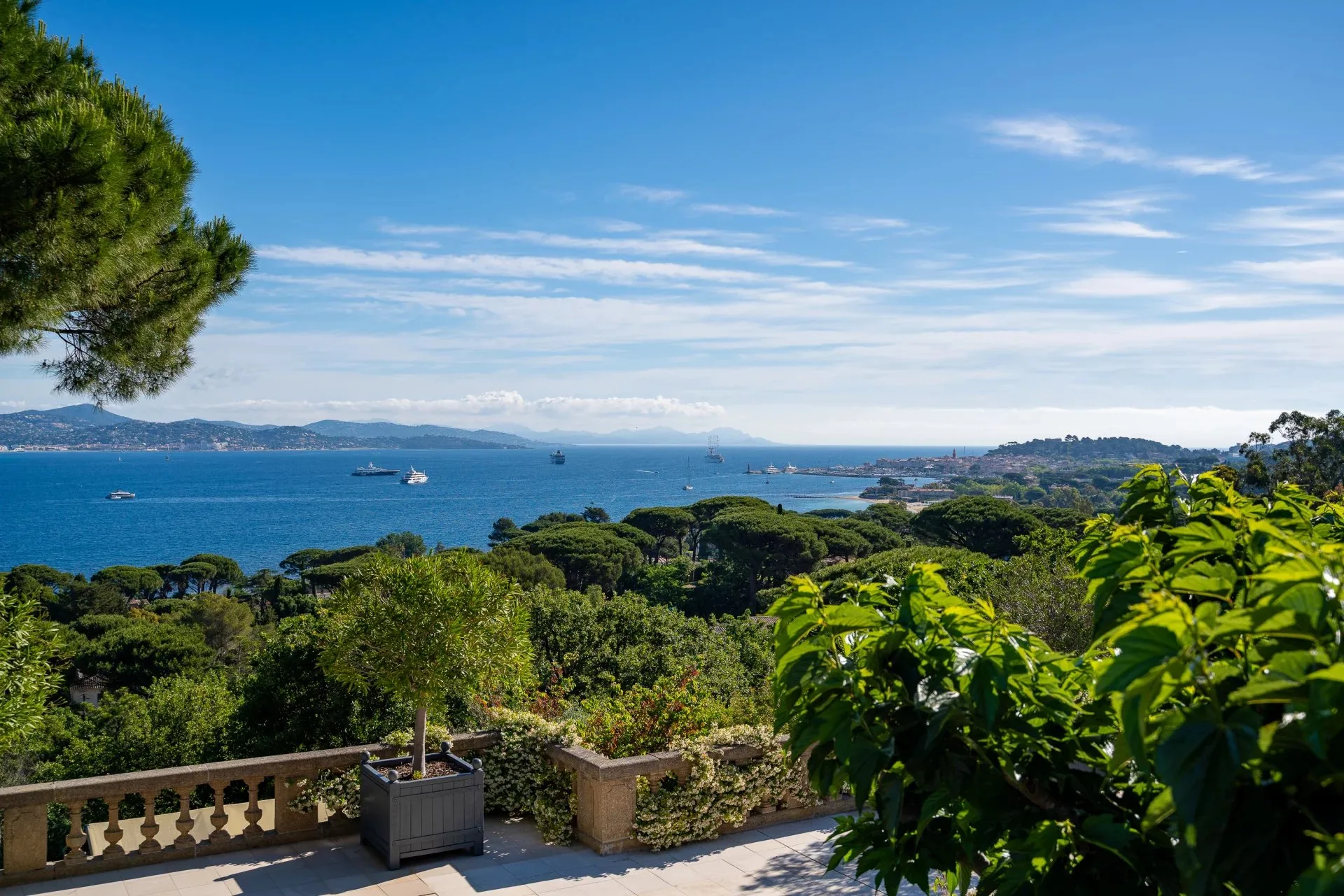 Proche Saint-Tropez - Villa vue mer panoramique - 2