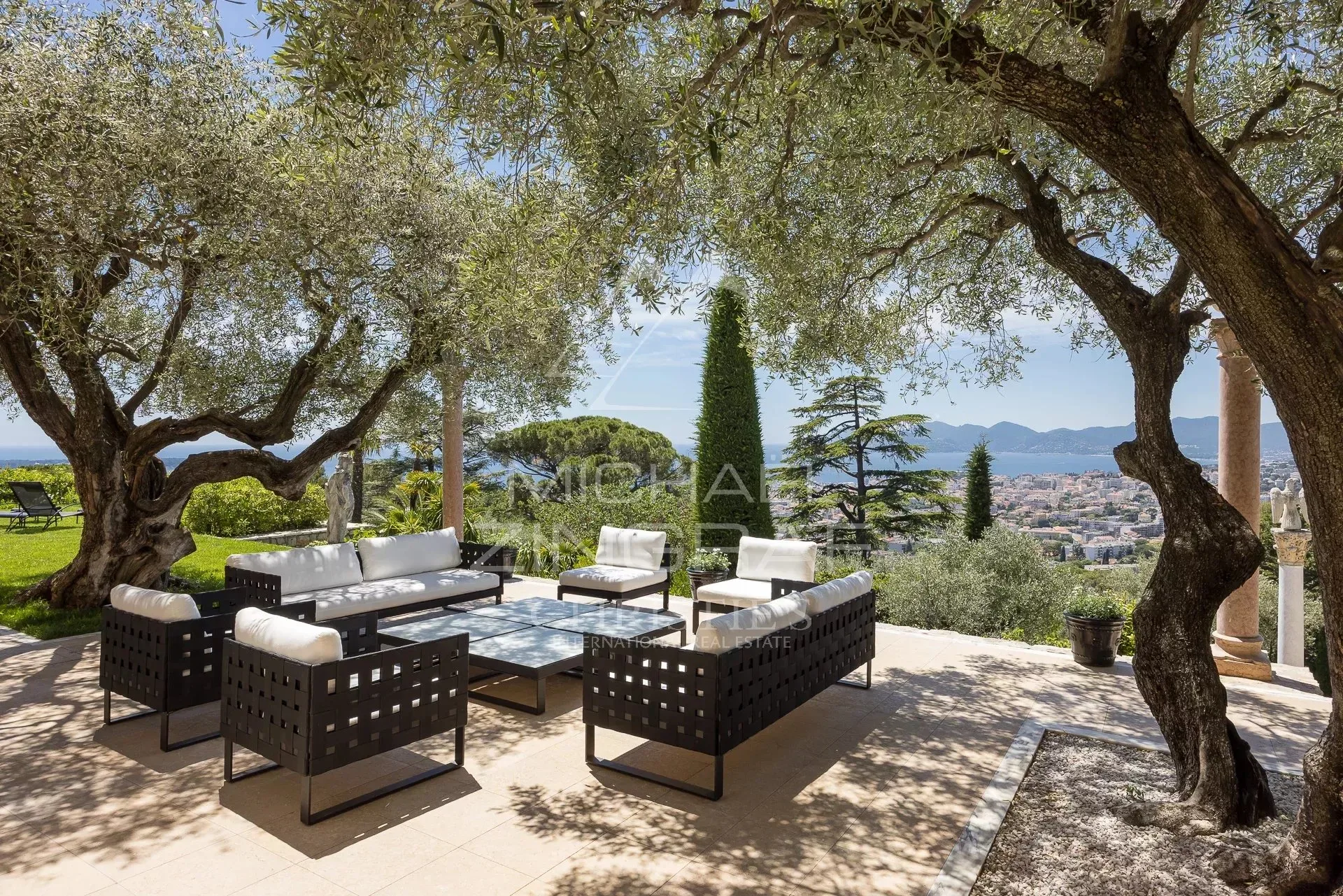 Co - EXCLUSIVITE - Cannes - Californie - Majestueuse maison de Maitre - 12